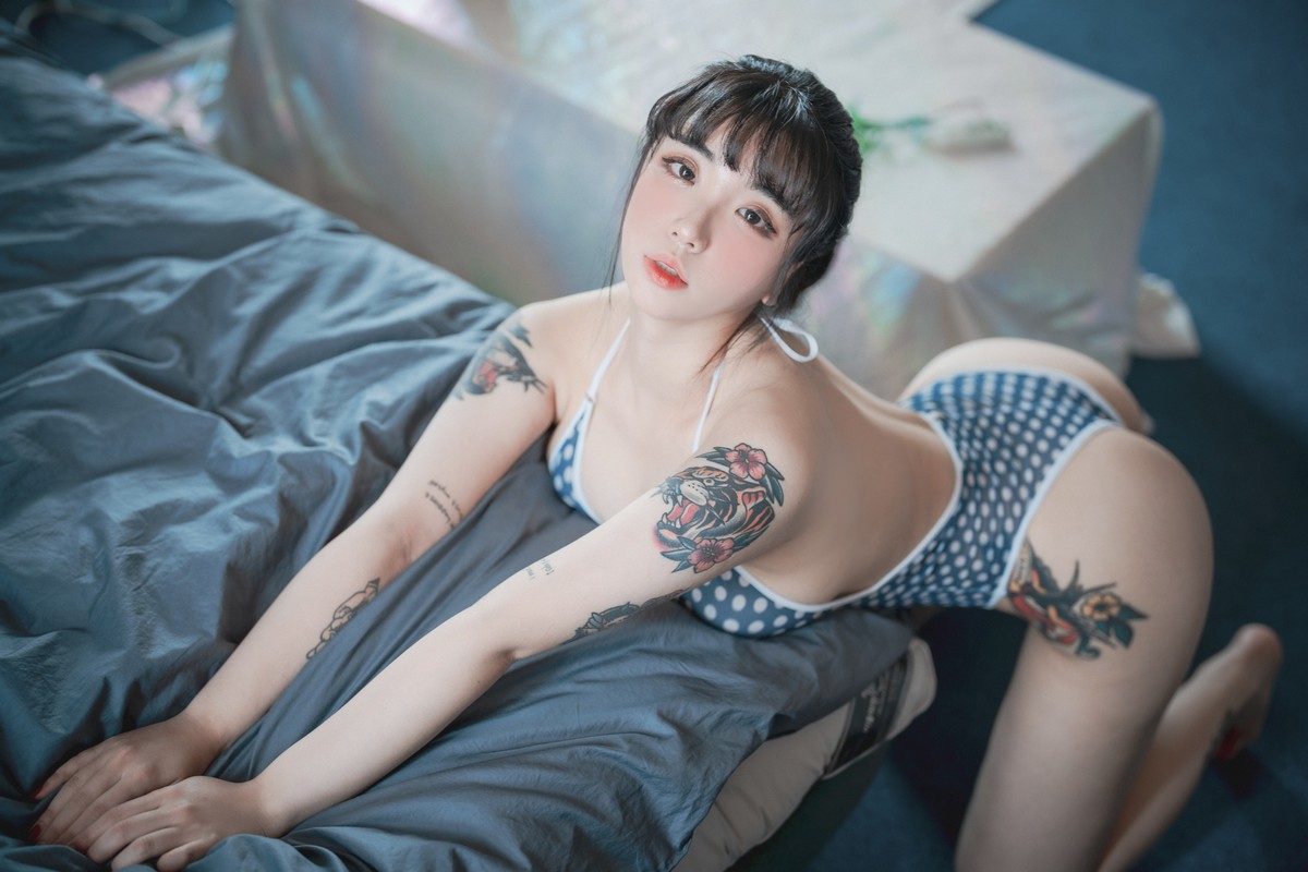 xgyw.top_[DJAWA]No.153_模特Echi_Staycation主题性感三点式内衣 高叉连体衣秀豪乳诱惑写真88P