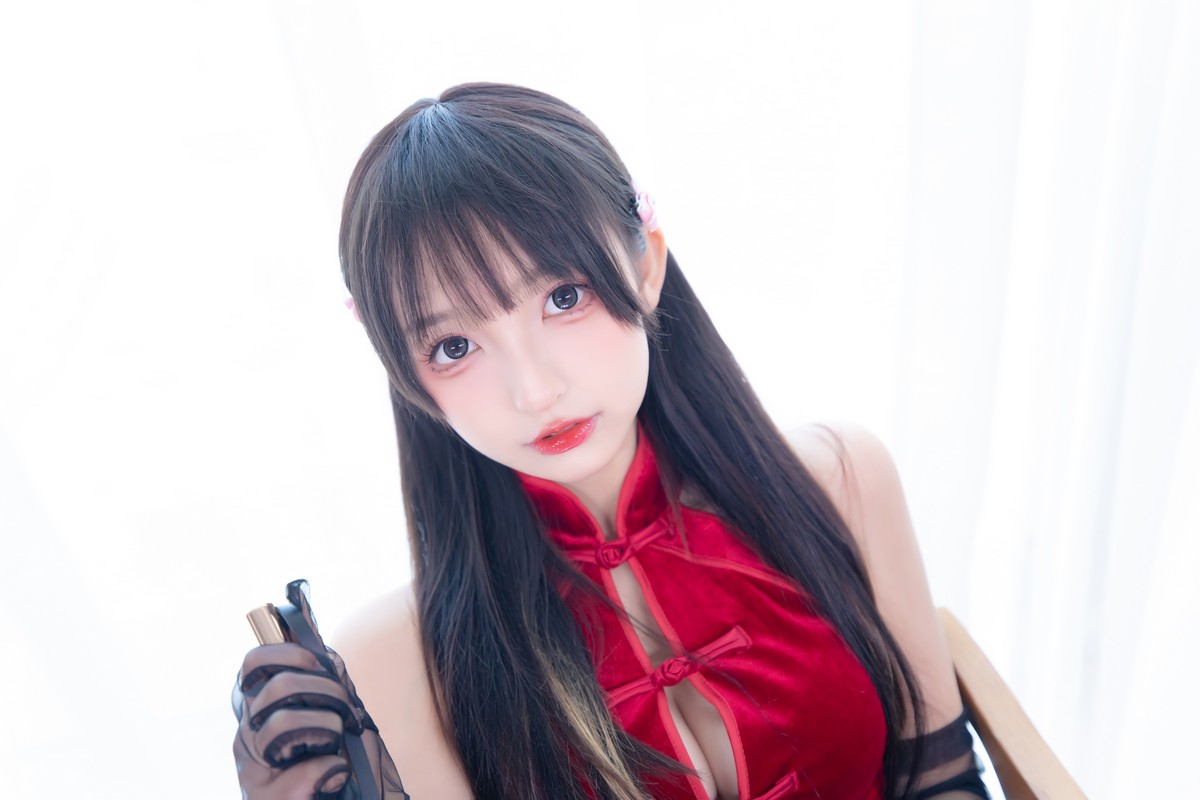 xgyw.top_萝莉美女神楽坂真冬甜蜜皮鞭主题私房性感红色旗袍配黑丝吊袜极致魅惑写真75P