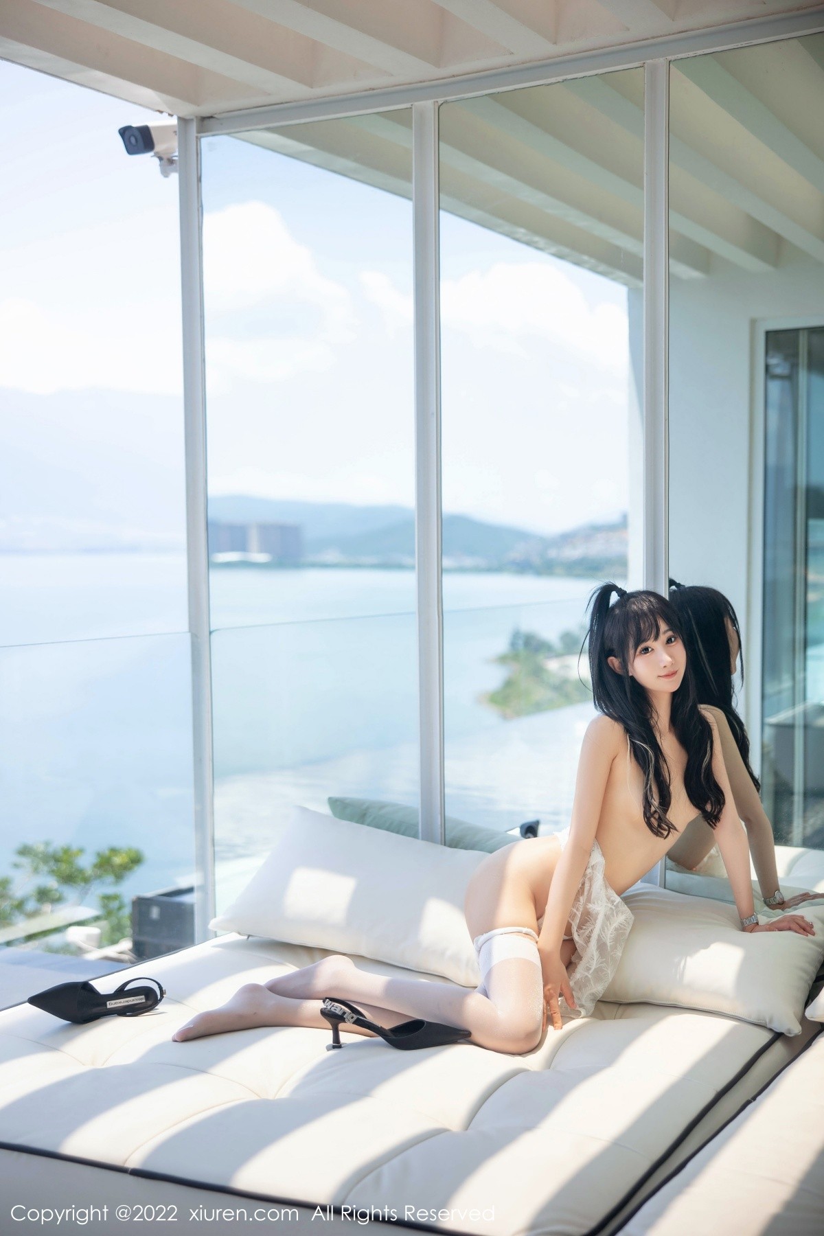 xgyw.top_[XiuRen秀人网]No.5344_女神小果冻儿大理旅拍白色轻透服饰配白丝吊袜完美诱惑写真104P