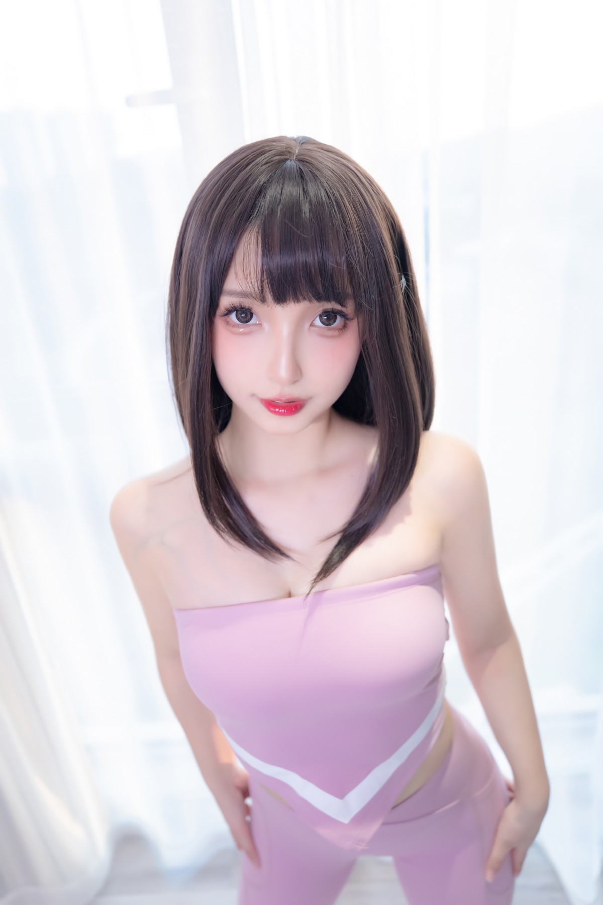 xgyw.top_萝莉美女神楽坂真冬草莓蜜桃主题私房性感粉色运动服饰秀完美身材诱惑写真75P