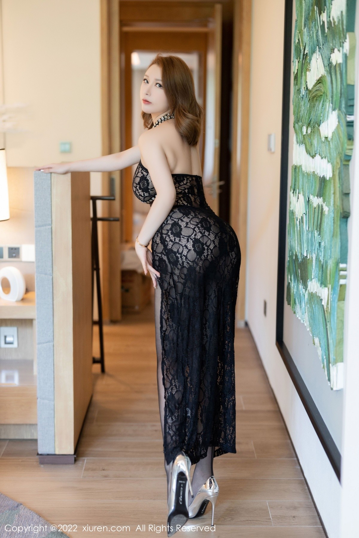 xgyw.top_[XiuRen秀人网]No.5350_女神尤妮丝Egg万宁旅拍黑色轻透连衣长裙秀魔鬼身材诱惑写真76P