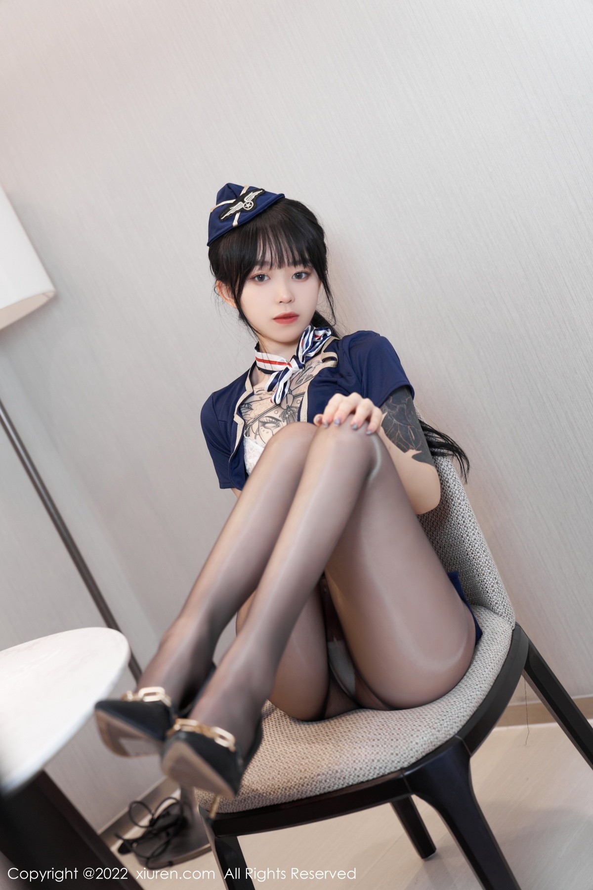 xgyw.top_[XiuRen秀人网]No.5352_模特奶瓶脱性感蓝色服饰露白色蕾丝内衣超薄黑丝撩人诱惑写真60P