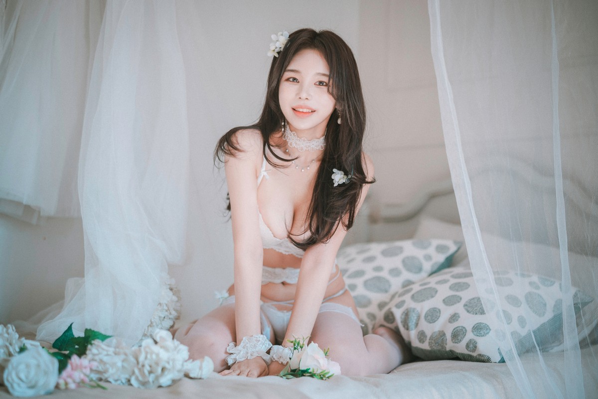 xgyw.top_[DJAWA]No.158_模特ZZYuri_Alluring White主题性感白色内衣配蕾丝吊袜诱惑写真44P