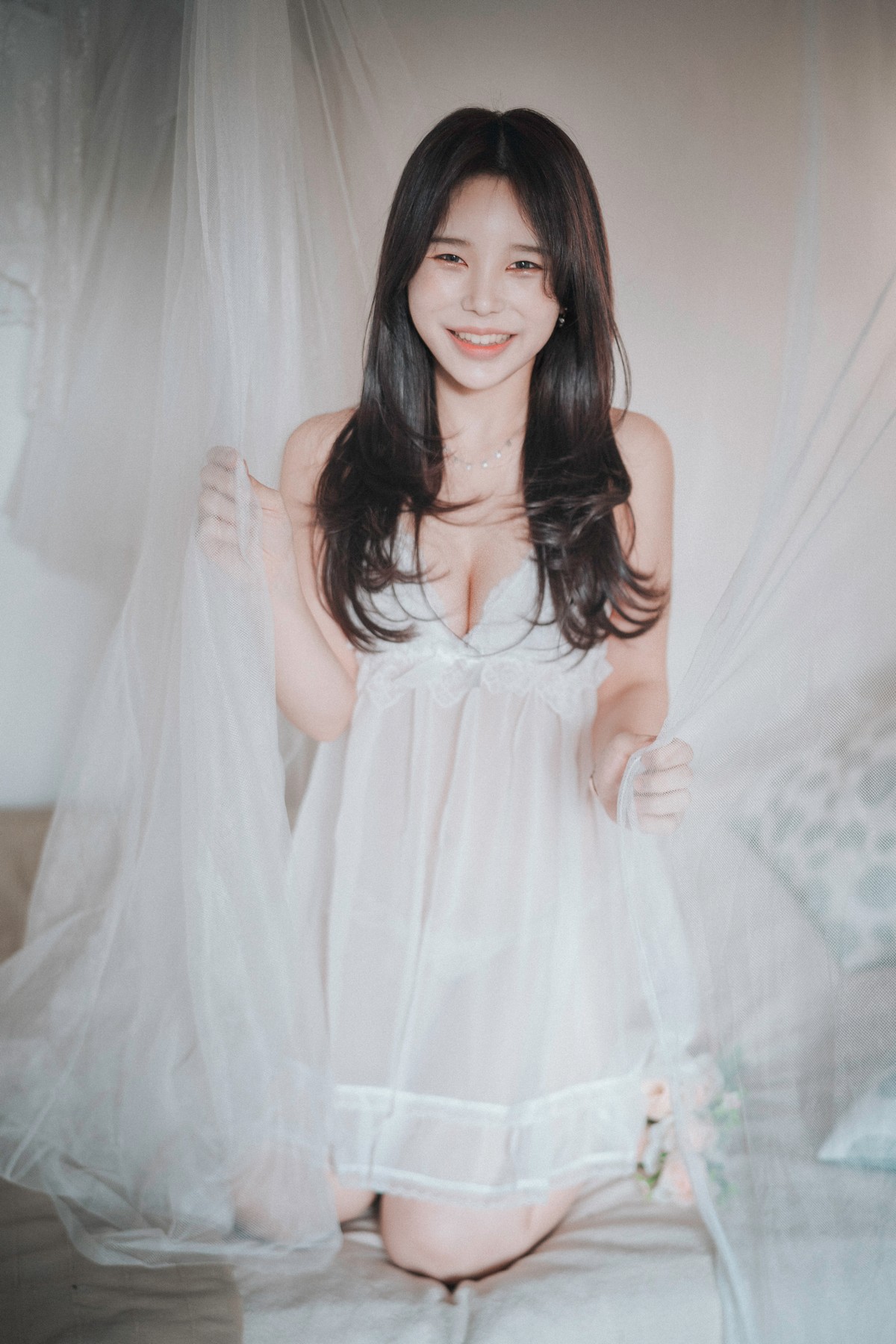 xgyw.top_[DJAWA]No.158_模特ZZYuri_Alluring White主题性感白色内衣配蕾丝吊袜诱惑写真44P