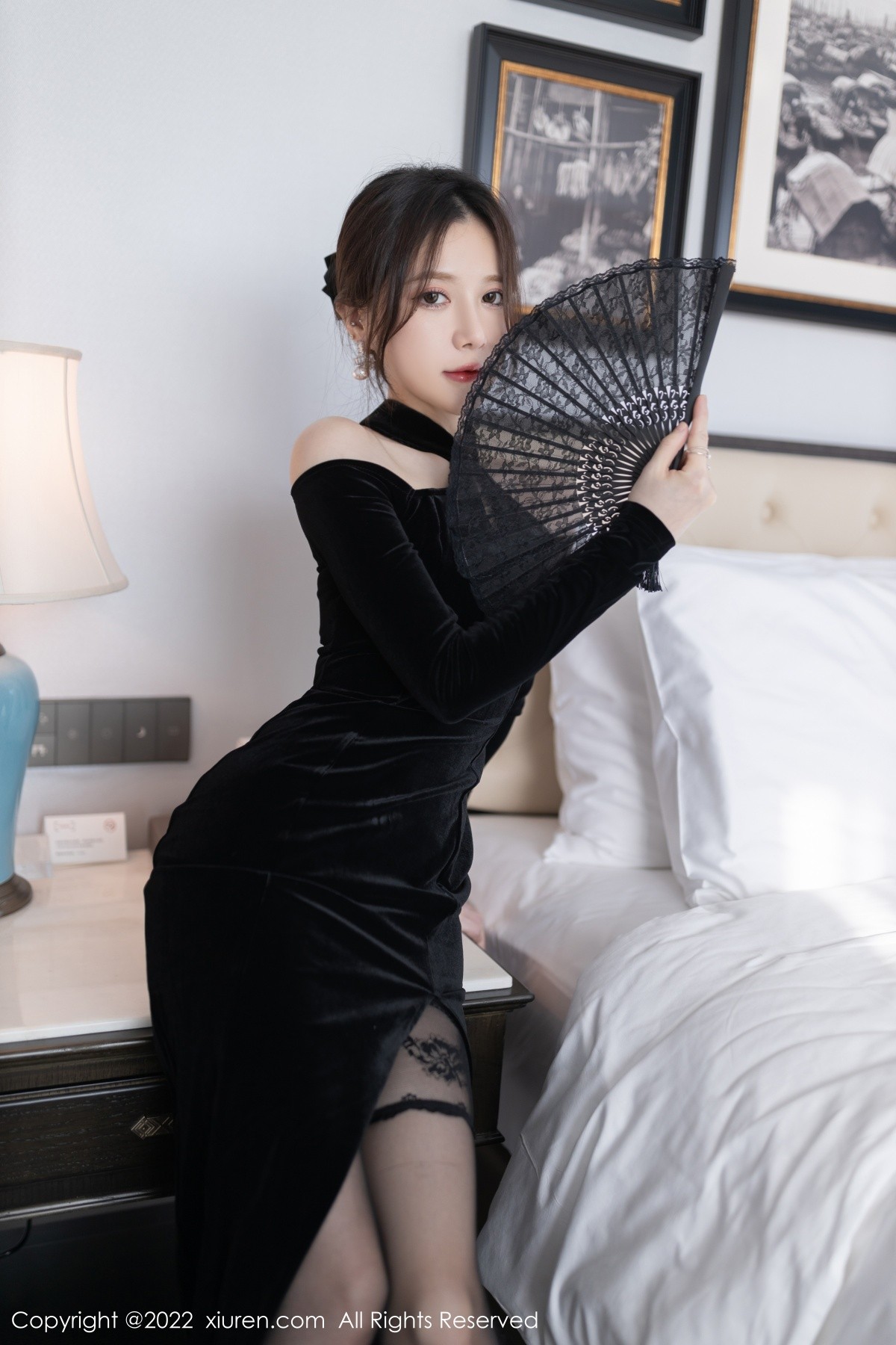xgyw.top_XiuRen第5362期_模特鱼子酱Fish云南旅拍脱黑色露肩礼裙露蕾丝内衣迷人诱惑写真79P