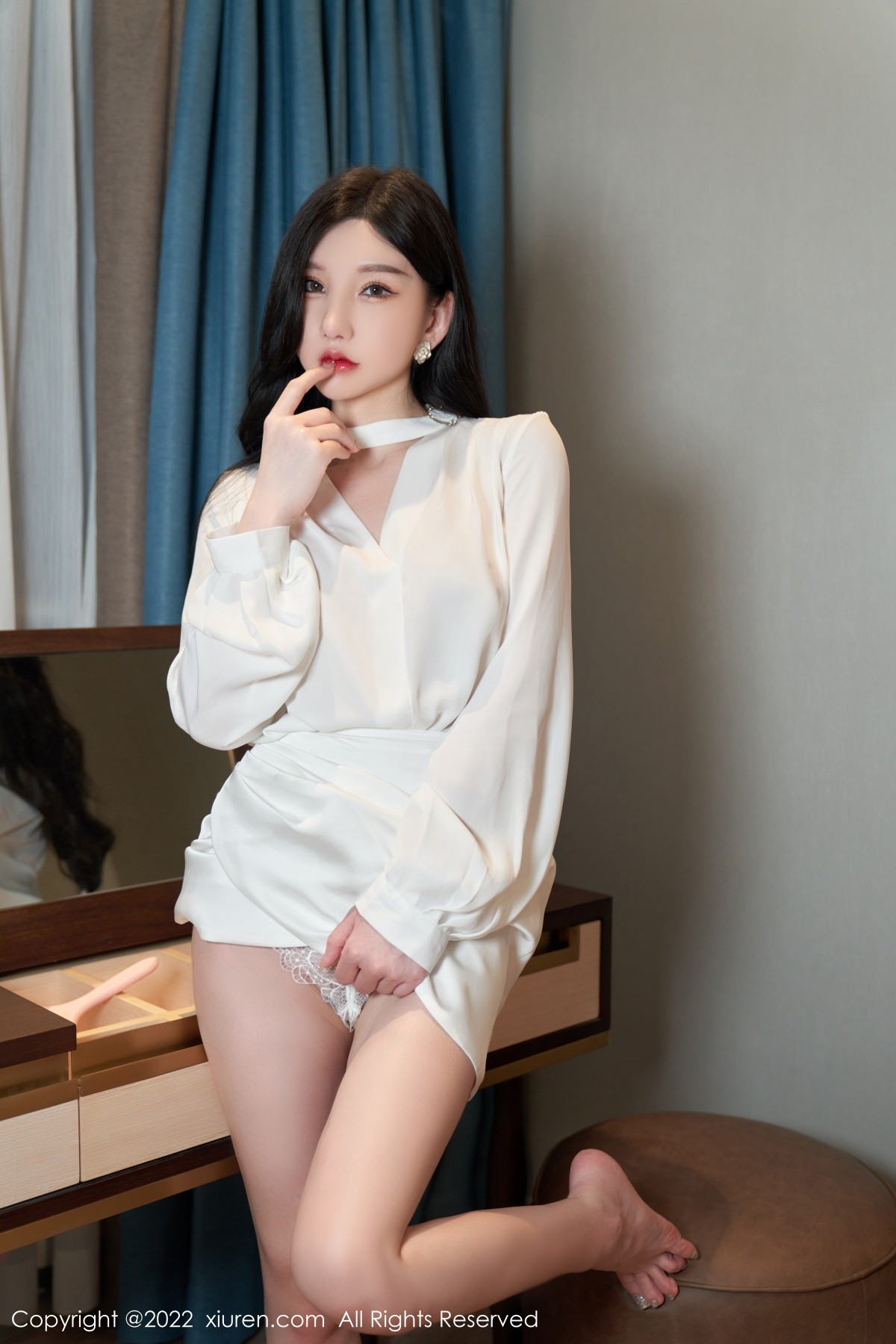 xgyw.top_XiuRen第5381期_女神周于希Sally私房简约白色服半脱露蕾丝内裤秀翘臀诱惑写真77P