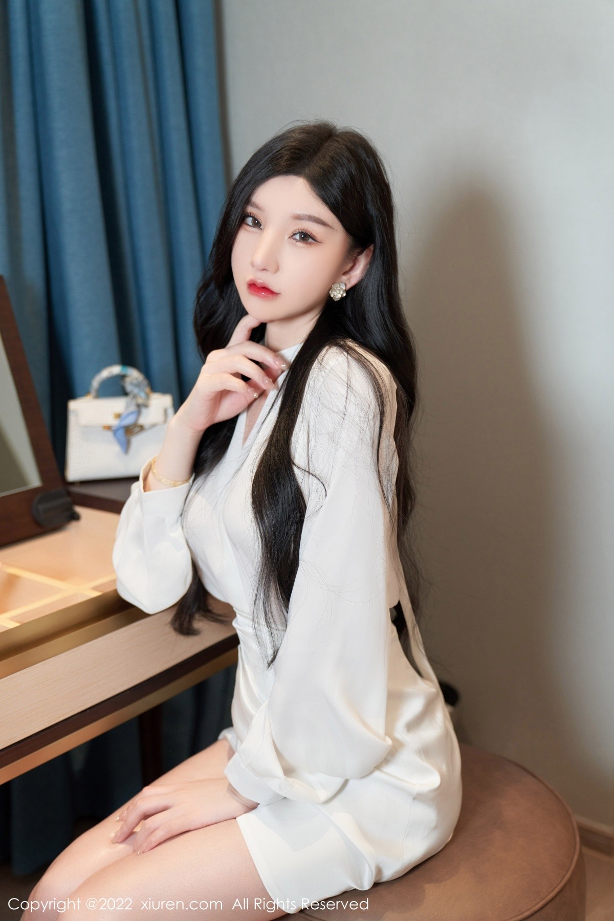 xgyw.top_XiuRen第5381期_女神周于希Sally私房简约白色服半脱露蕾丝内裤秀翘臀诱惑写真77P
