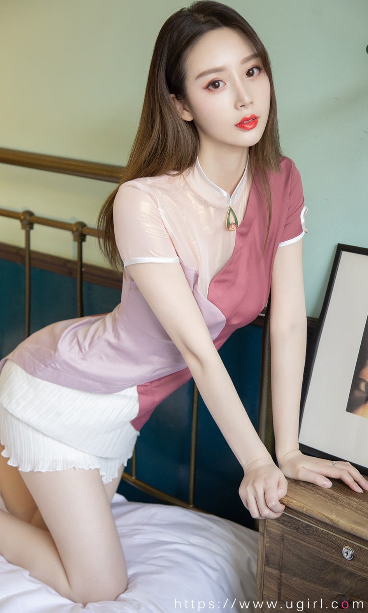 xgyw.top_[Ugirls爱尤物]No.2381_模特徐肉肉私房性感JK制服 唐风旗袍秀完美身材诱惑写真35P