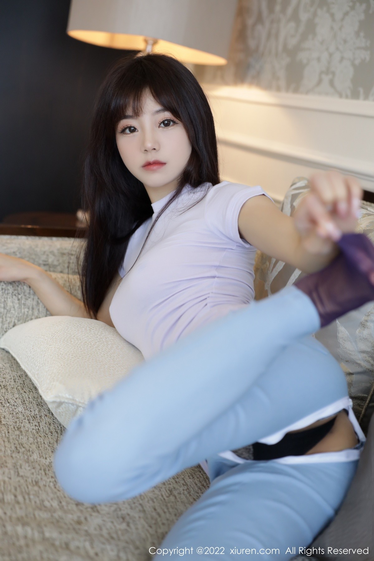 xgyw.top_XiuRen第5384期_模特佘贝拉bella三亚旅拍紫色收身衣配长裤秀完美身材诱惑写真84P