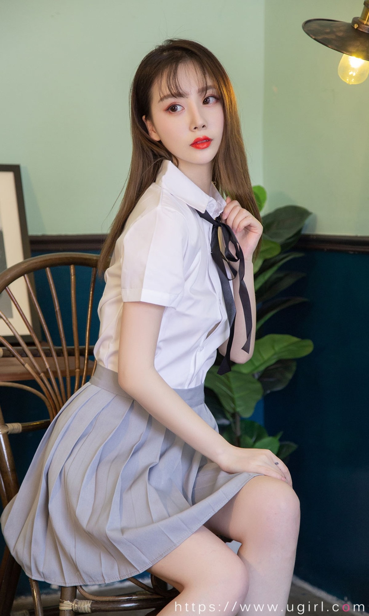 xgyw.top_[Ugirls爱尤物]No.2381_模特徐肉肉私房性感JK制服 唐风旗袍秀完美身材诱惑写真35P