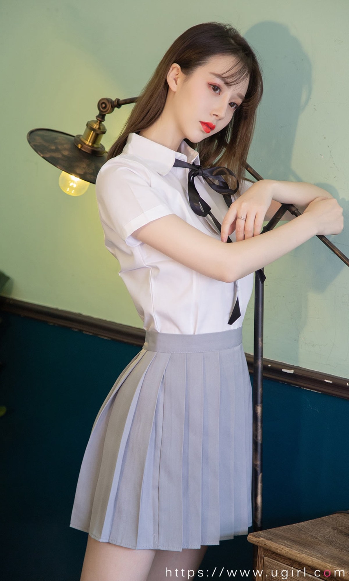 xgyw.top_[Ugirls爱尤物]No.2381_模特徐肉肉私房性感JK制服 唐风旗袍秀完美身材诱惑写真35P
