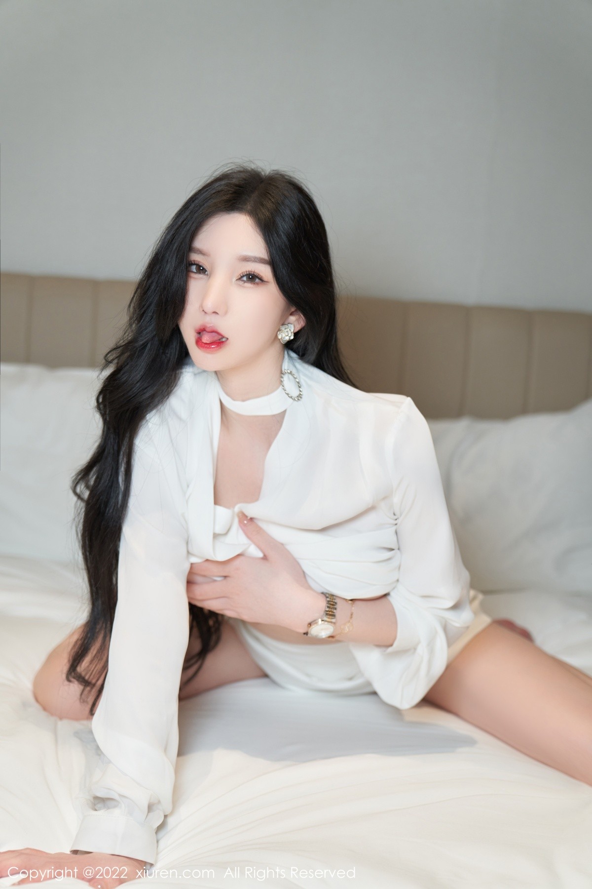 xgyw.top_XiuRen第5381期_女神周于希Sally私房简约白色服半脱露蕾丝内裤秀翘臀诱惑写真77P