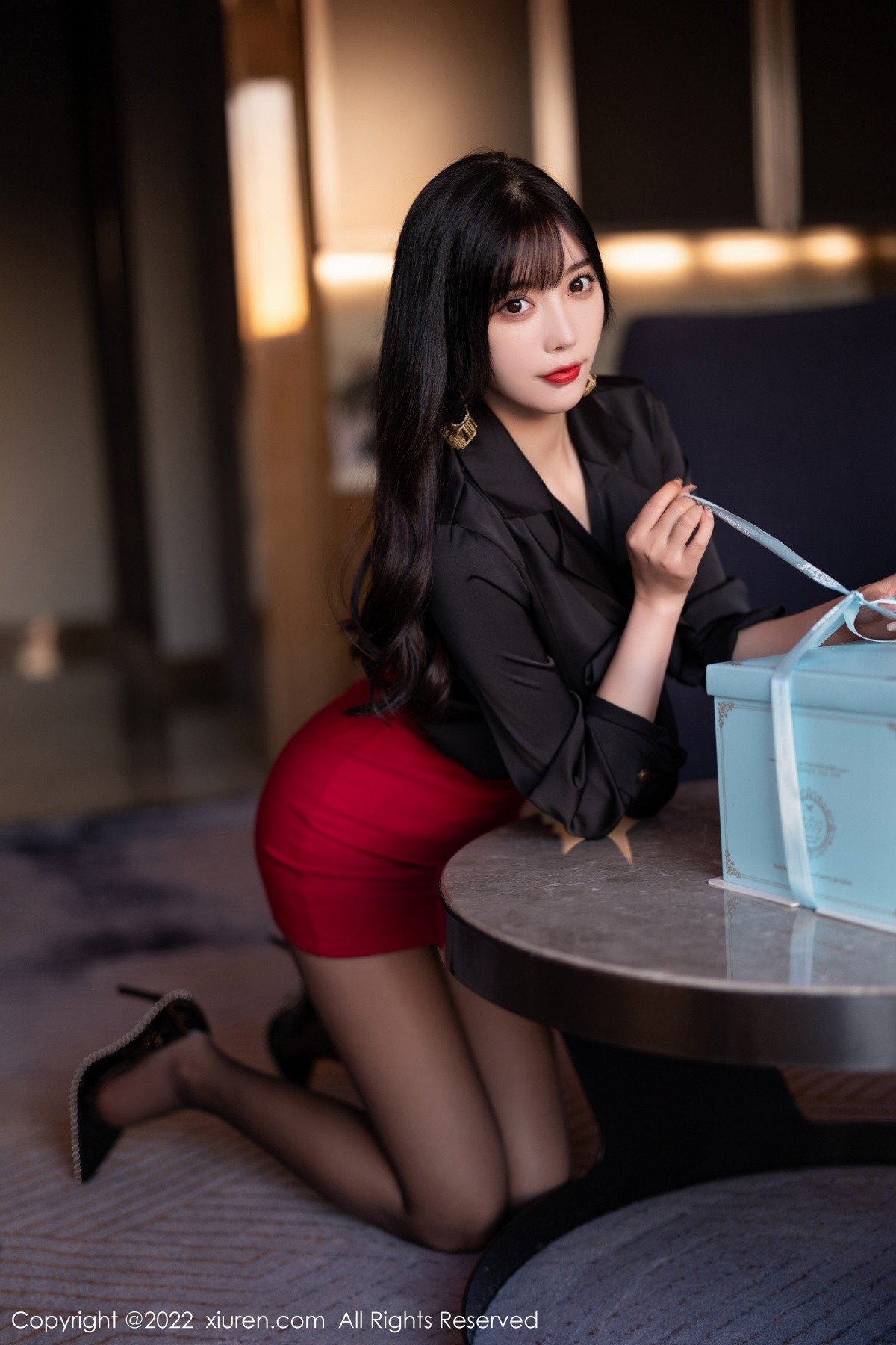 xgyw.top_XiuRen第5390期_女神杨晨晨Yome半脱露轻透蕾丝内衣配超薄无内黑丝诱惑写真82P