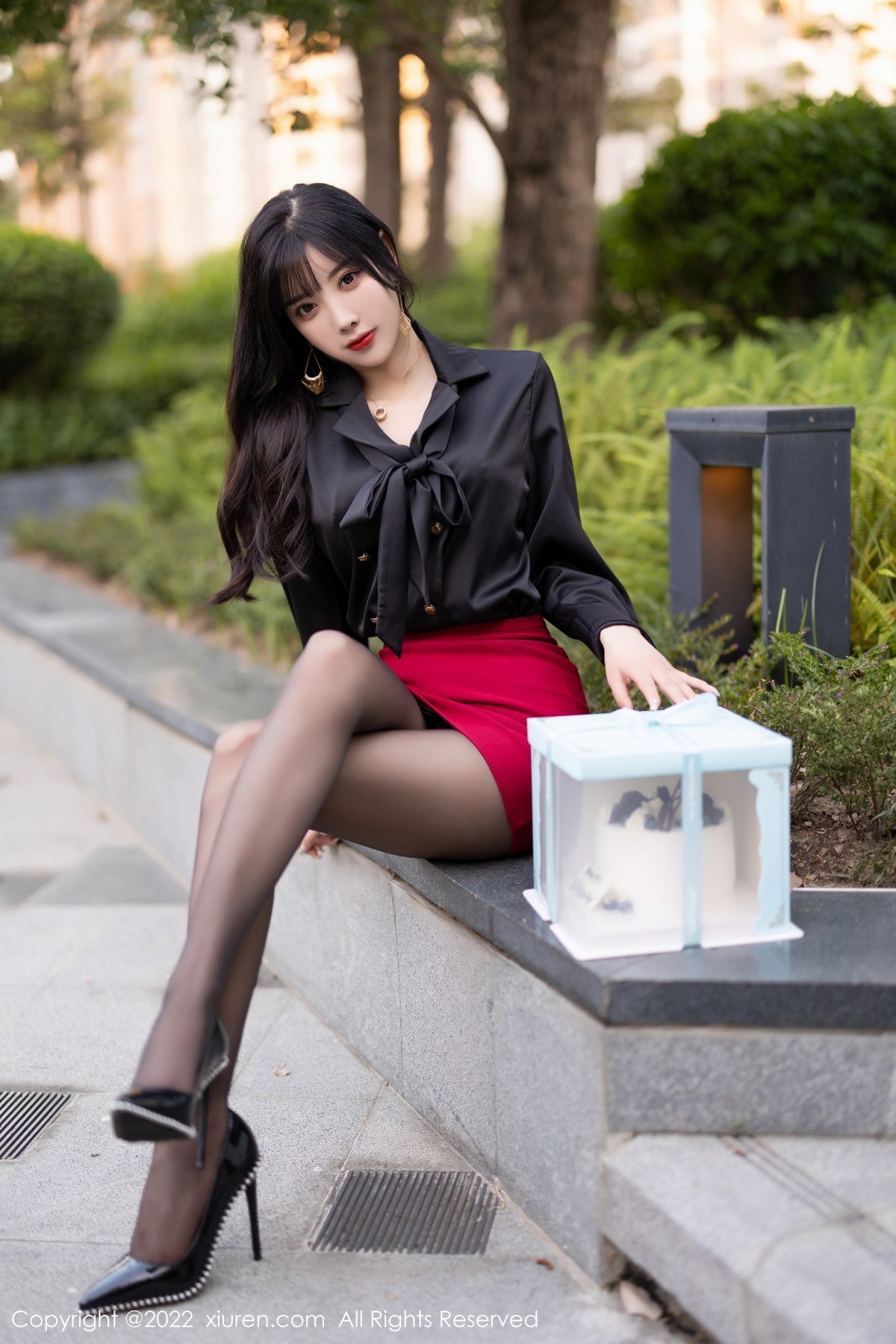 xgyw.top_XiuRen第5390期_女神杨晨晨Yome半脱露轻透蕾丝内衣配超薄无内黑丝诱惑写真82P