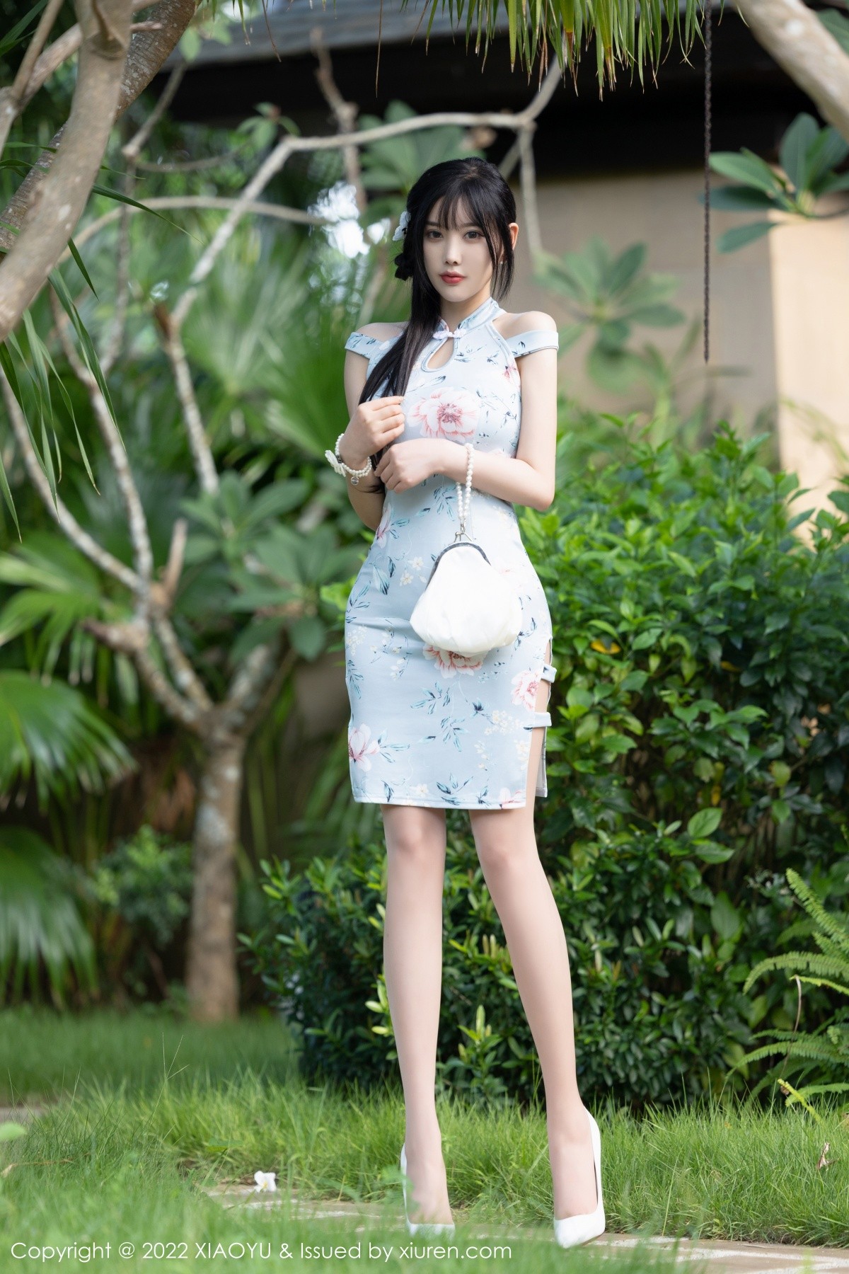 xgyw.top_[XiaoYu画语界]Vol.836_女神杨晨晨Yome户外淡蓝旗袍 室内轻透蕾丝睡衣惹火诱惑写真83P