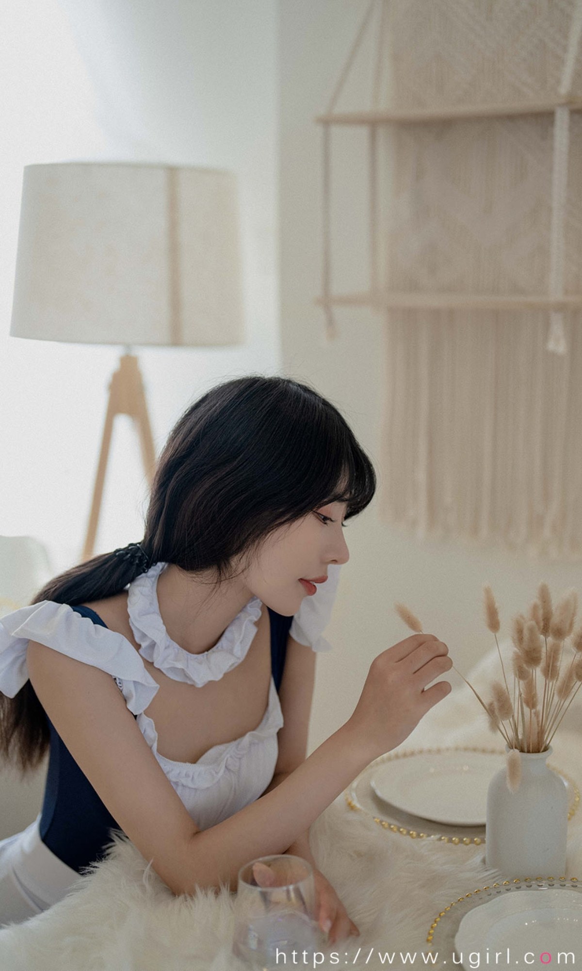 xgyw.top_[Ugirls爱尤物]No.2388_模特柚子私房性感高叉连体女仆装秀完美身材迷人诱惑写真35P