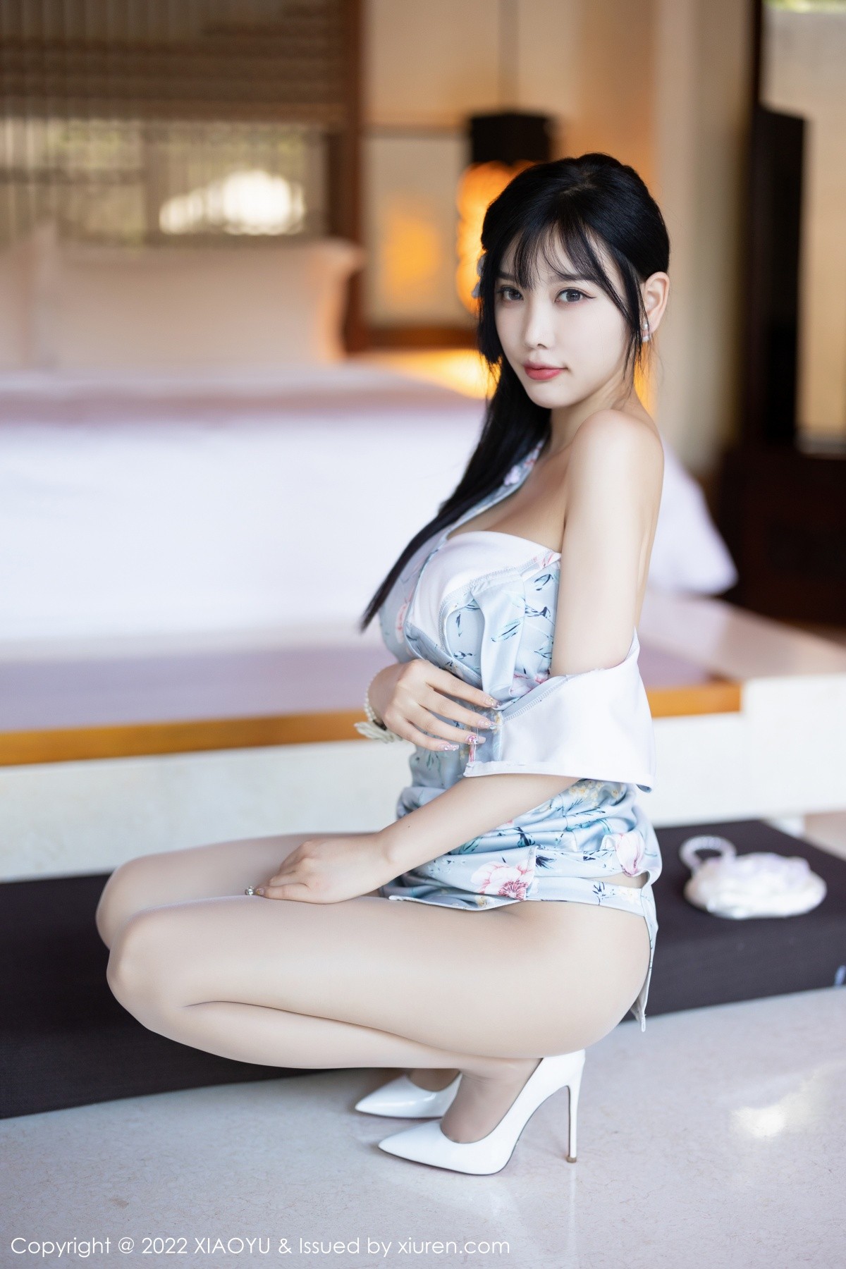 xgyw.top_[XiaoYu画语界]Vol.836_女神杨晨晨Yome户外淡蓝旗袍 室内轻透蕾丝睡衣惹火诱惑写真83P
