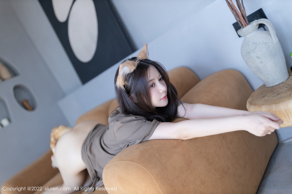 xgyw.top_XiuRen第5395期_模特鱼子酱Fish猫咪装扮主题宽松上衣秀婀娜动人身段诱惑写真75P
