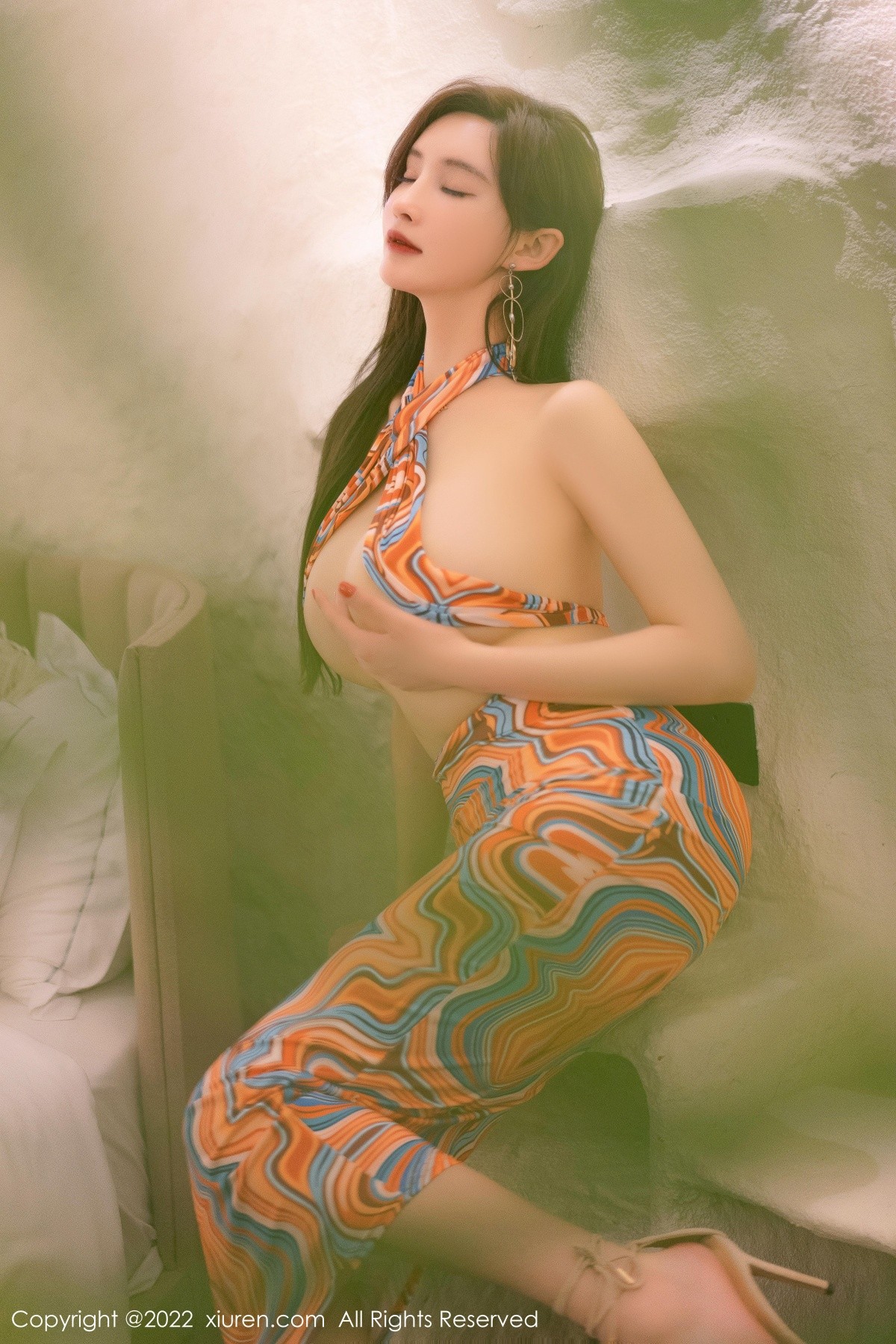 xgyw.top_XiuRen第5398期_女神奶瓶土肥圆私房性感露肩开叉连衣长裙秀丰满身材诱惑写真71P