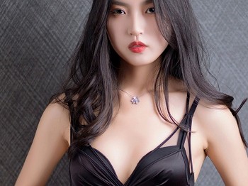 XiuRen第5399期_新人车模十九九私人多套性感服饰秀曼妙苗条身材迷人骚扰写真117P