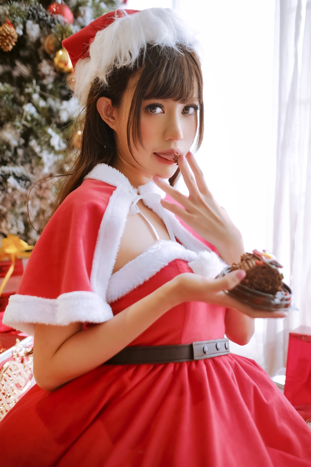 xgyw.top_网络美女PingPing-Chizuru主题私房床上性感粉色吊带睡衣秀惹火身材诱惑写真52P