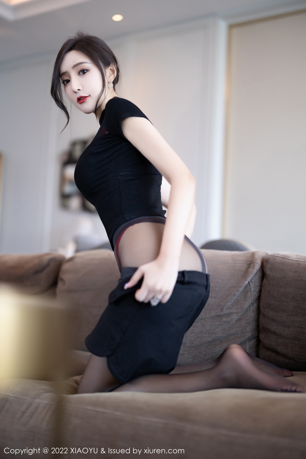xgyw.top_[XiaoYu画语界]Vol.837_女神王馨瑶yanni脱黑色轻透服露性感红色蕾丝内衣迷人诱惑写真83P