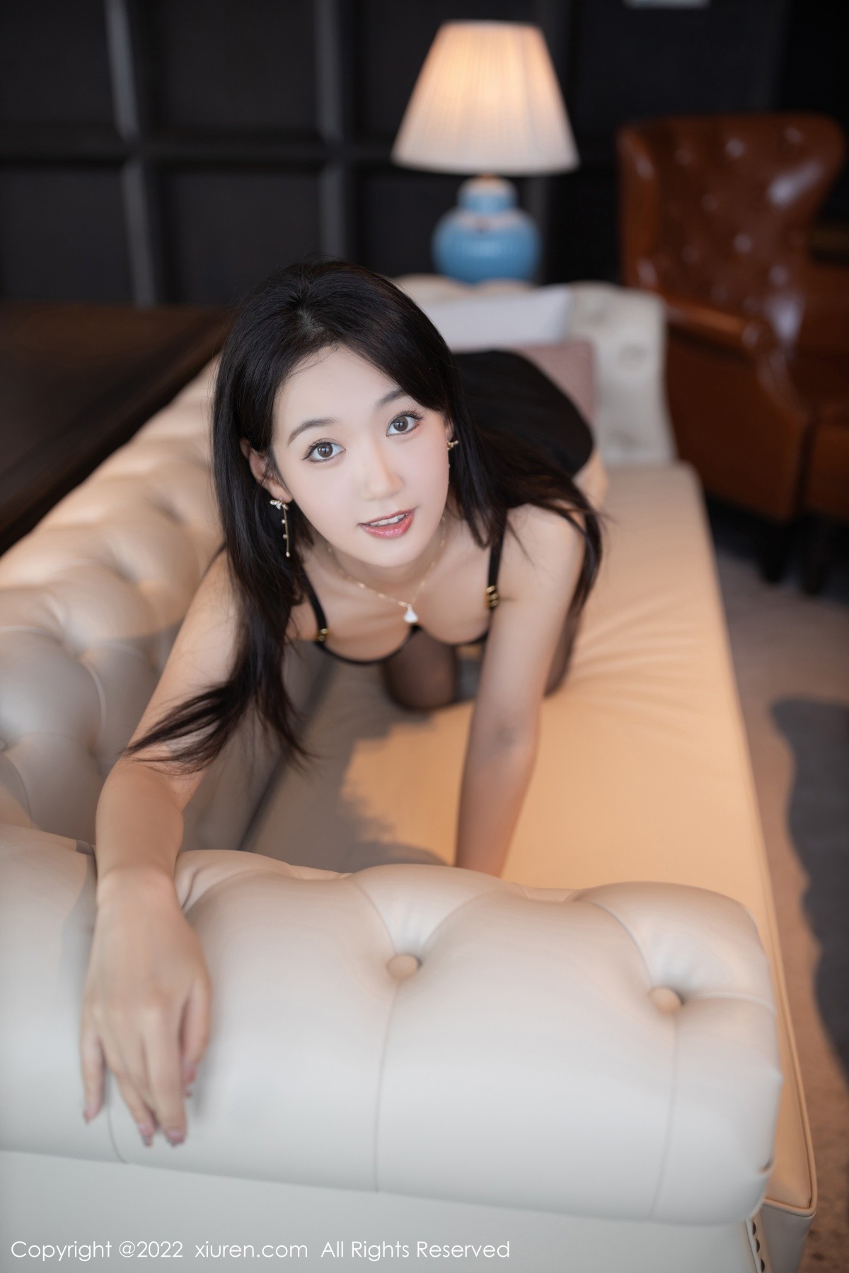 xgyw.top_XiuRen第5404期_模特唐安琪脱吊带连衣长裙露黑色蕾丝内衣配超薄黑丝诱惑写真83P