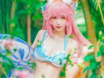 Coser小小妹妹Ely_eee玉藻前泳池主题泳池狐狸装扮性感内衣秀完美身材骚扰写真39P