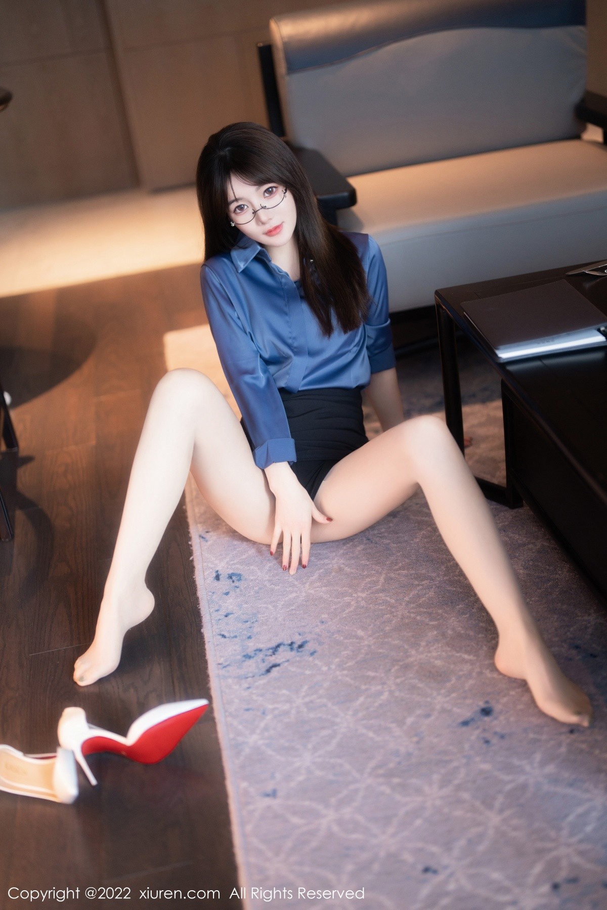 xgyw.top_XiuRen第5419期_模特婠婠么文员角色扮演半脱露蕾丝内衣超薄无内肉丝诱惑写真75P