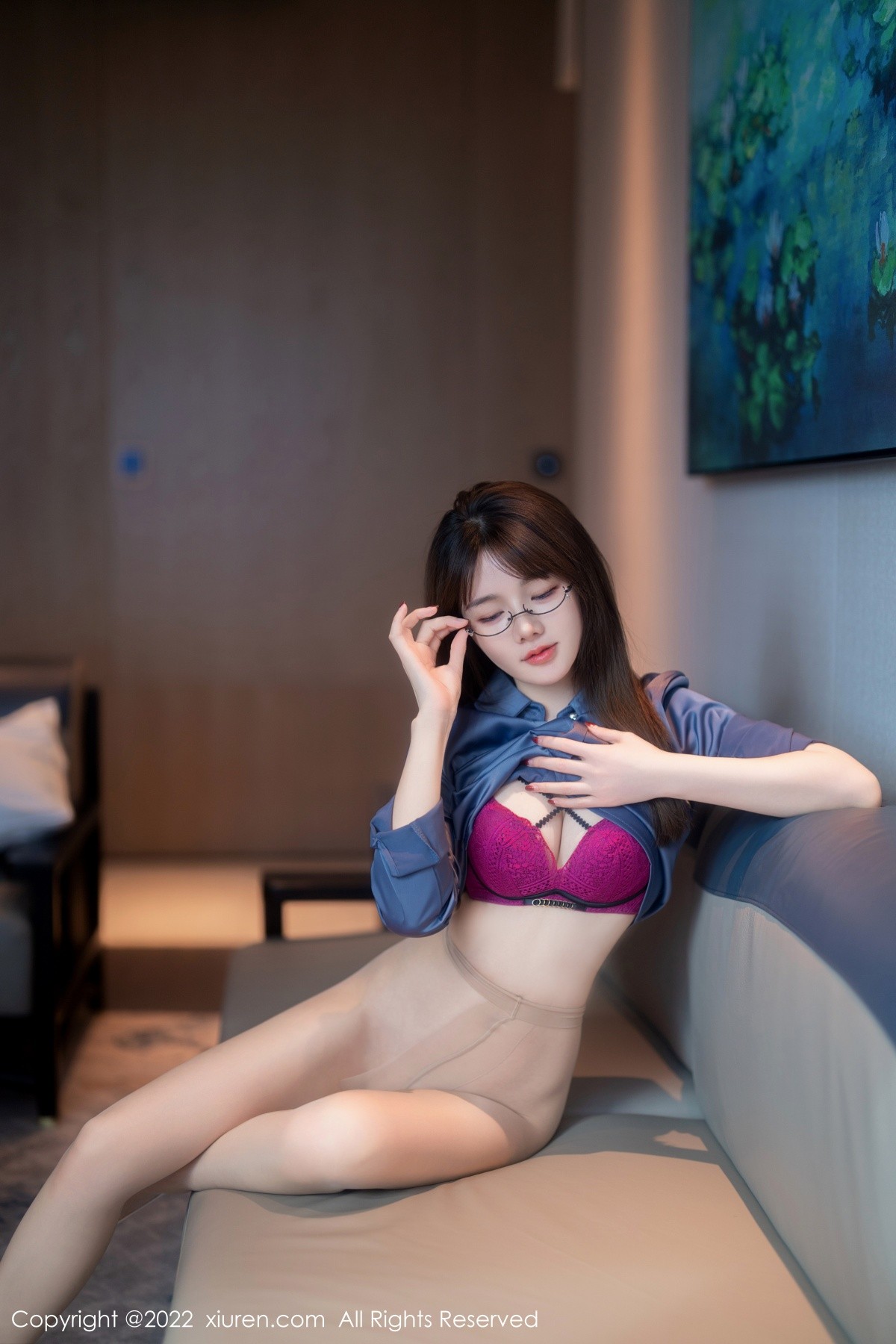 xgyw.top_XiuRen第5419期_模特婠婠么文员角色扮演半脱露蕾丝内衣超薄无内肉丝诱惑写真75P