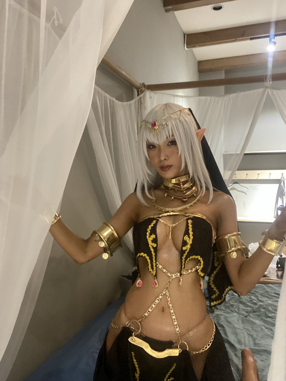 xgyw.top_网络美女eliza喵喵Mistioria Arte主题性感情趣服饰露油亮肌肤秀火辣身材诱惑写真59P