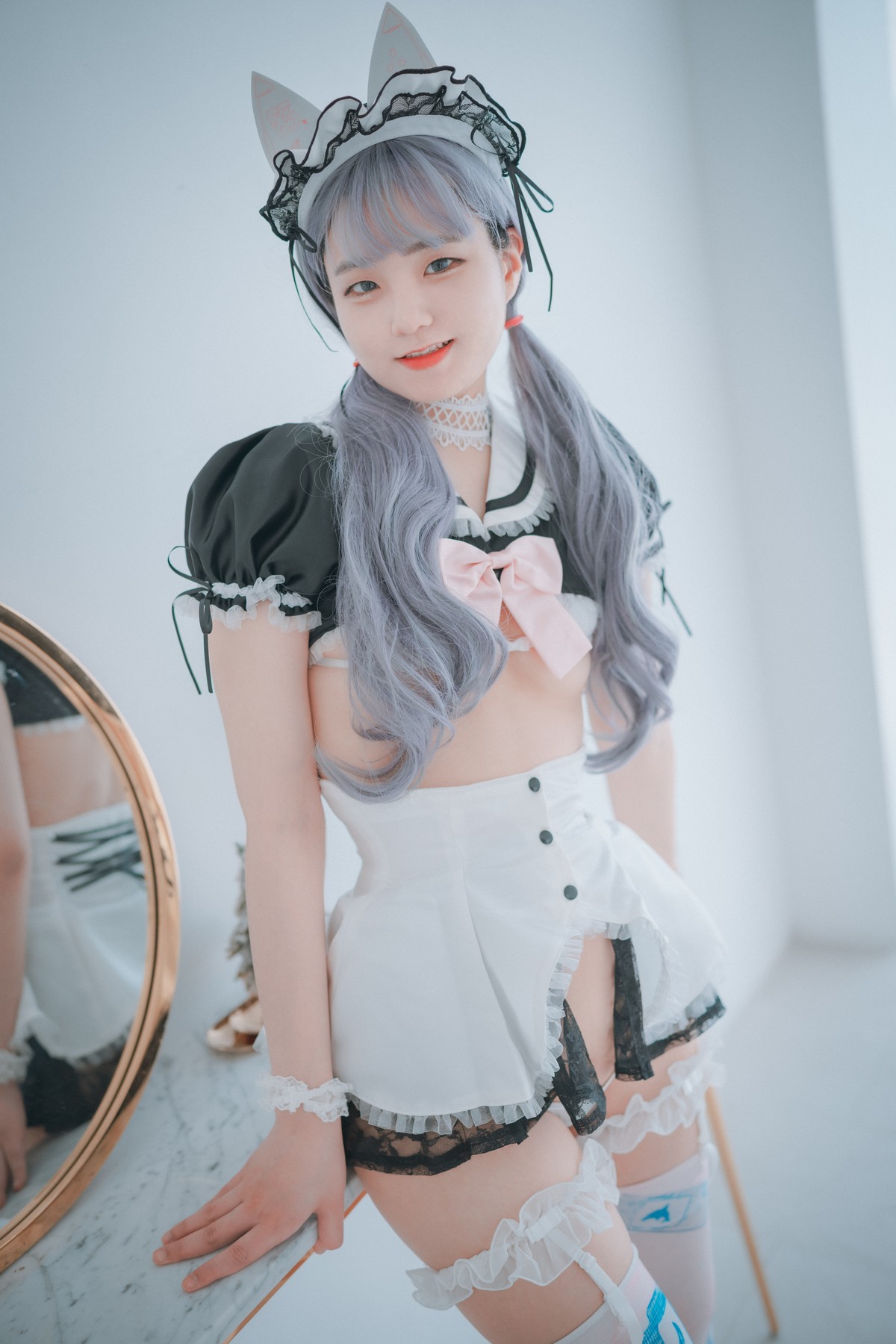 xgyw.top_[DJAWA]No.167_模特Jenny_Maid Mansion主题性感女仆装半脱露三点式内衣诱惑写真202P