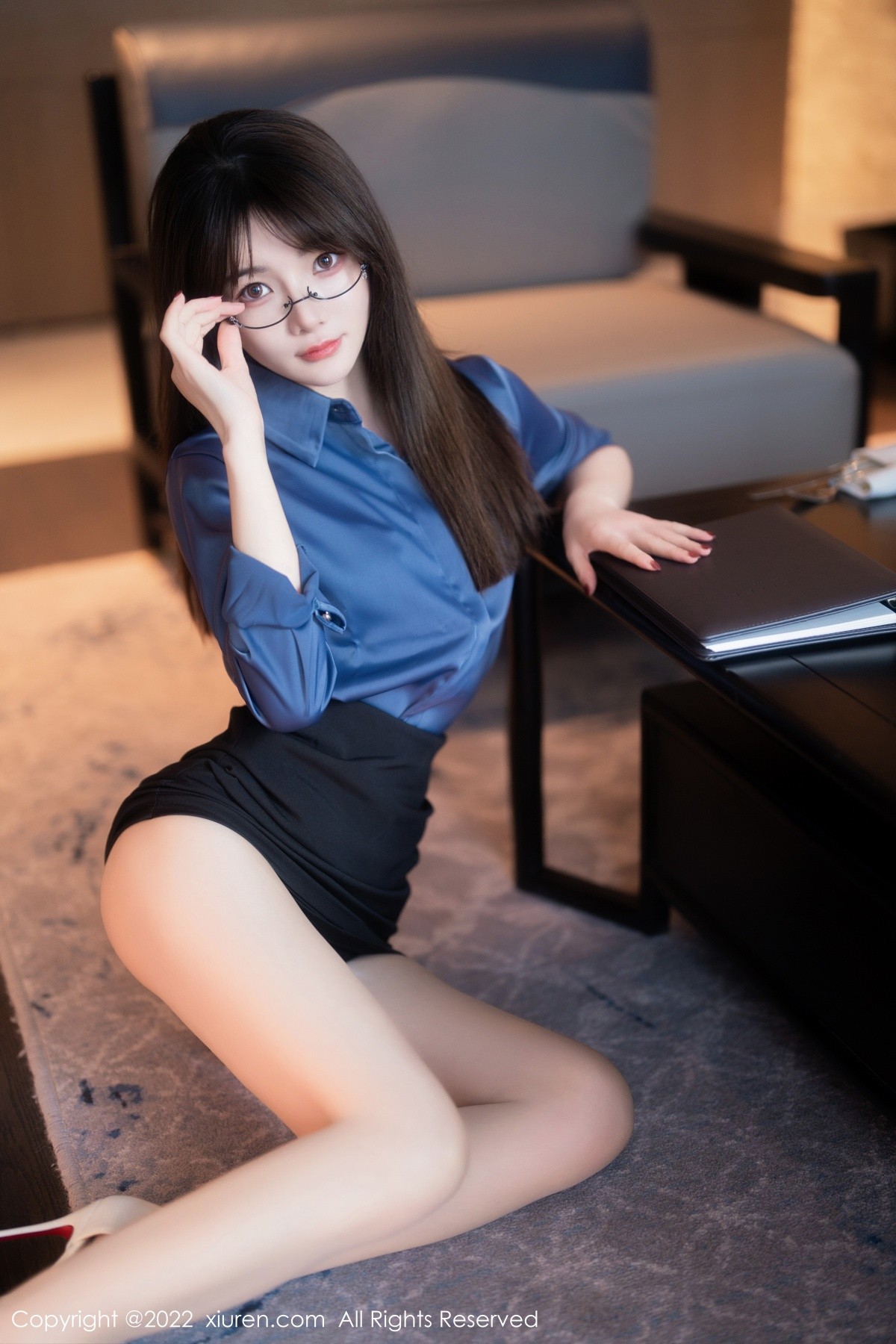 xgyw.top_XiuRen第5419期_模特婠婠么文员角色扮演半脱露蕾丝内衣超薄无内肉丝诱惑写真75P