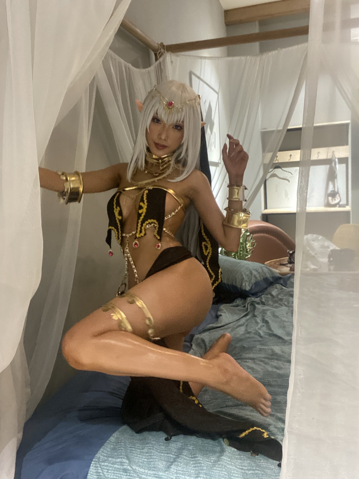 xgyw.top_网络美女eliza喵喵Mistioria Arte主题性感情趣服饰露油亮肌肤秀火辣身材诱惑写真59P