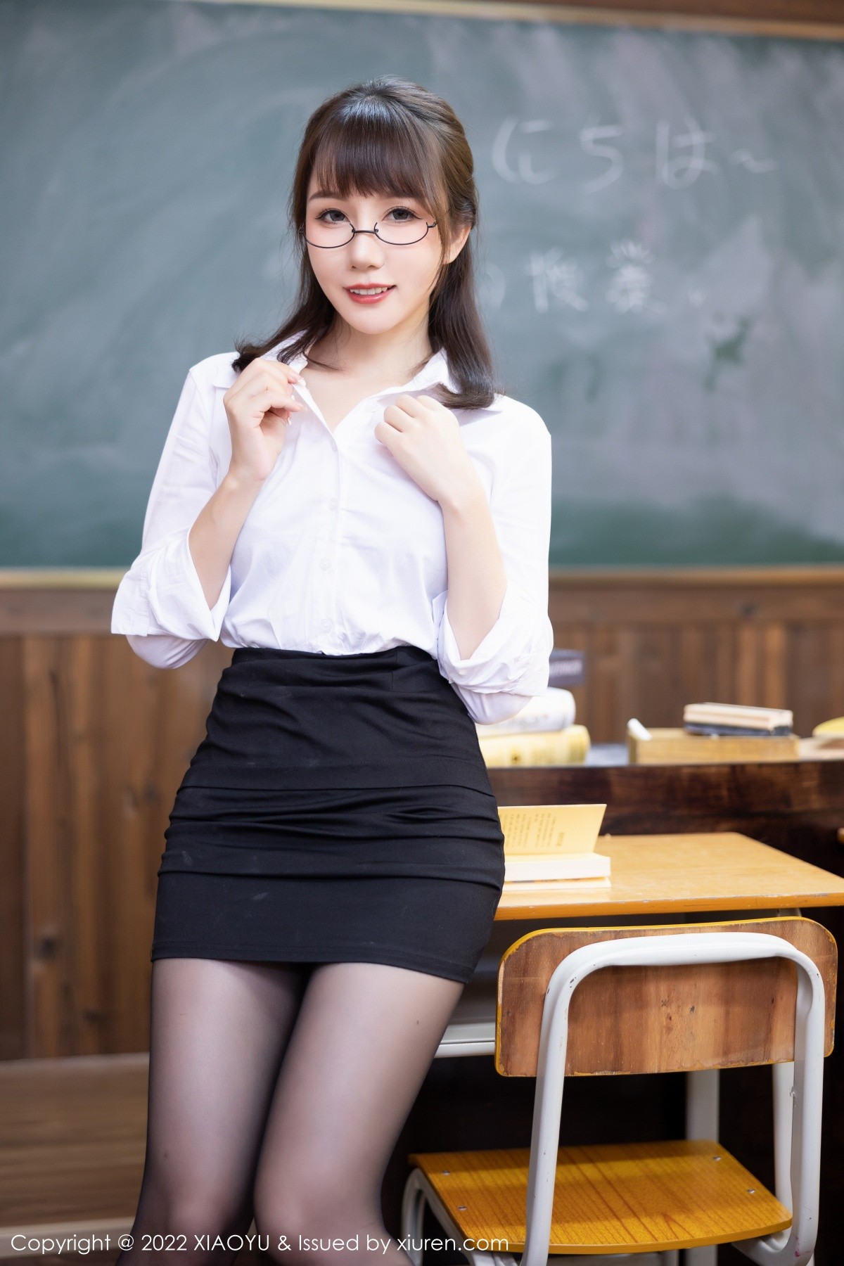 xgyw.top_[XiaoYu画语界]Vol.839_新人模特波巧酱教师角色扮演脱制服露性感黑色蕾丝内衣诱惑写真74P