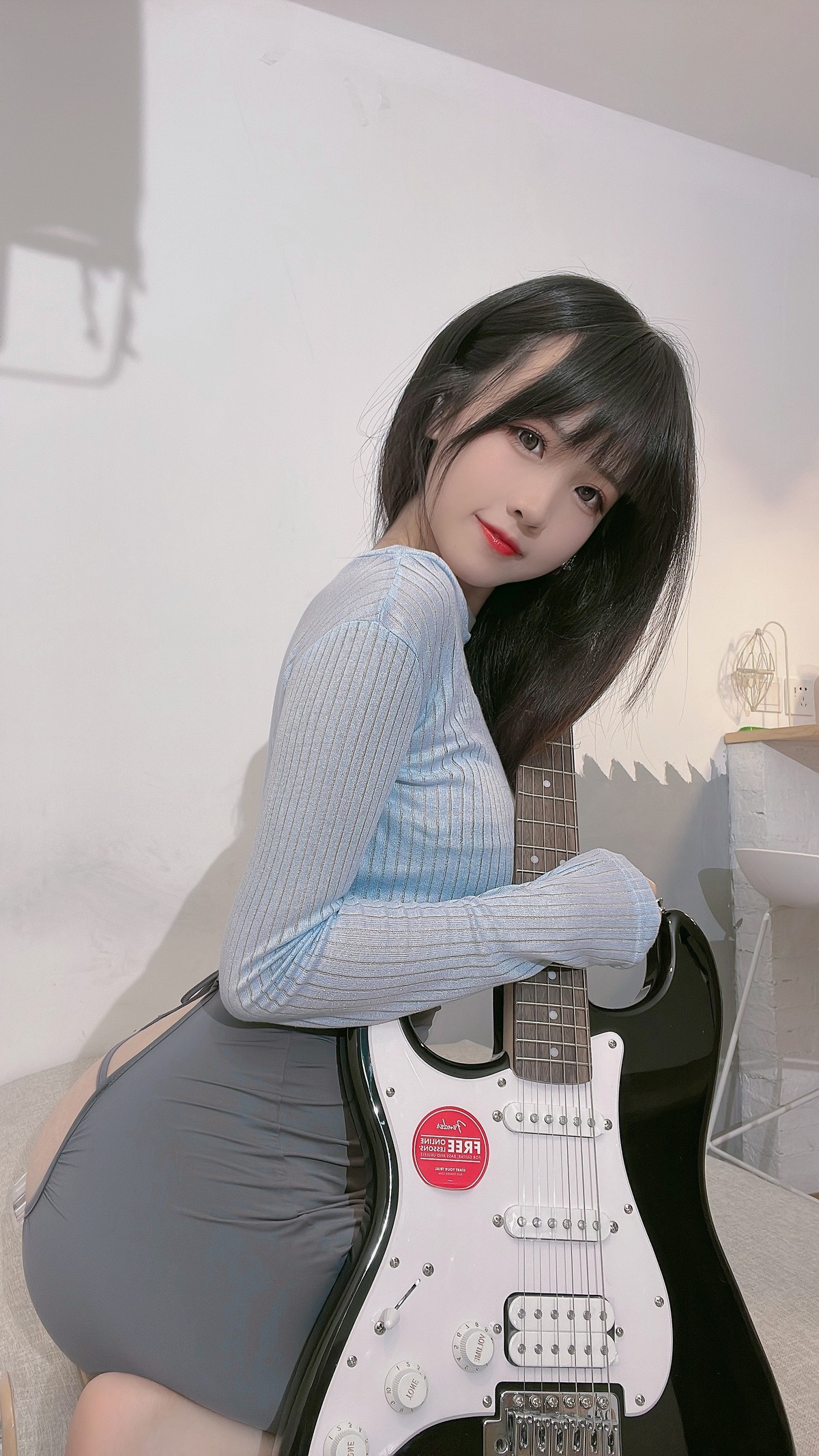 xgyw.top_网络美女miko酱ww吉他妹妹主题私房性感薄透上衣配露臀长裙秀豪乳翘臀诱惑写真36P