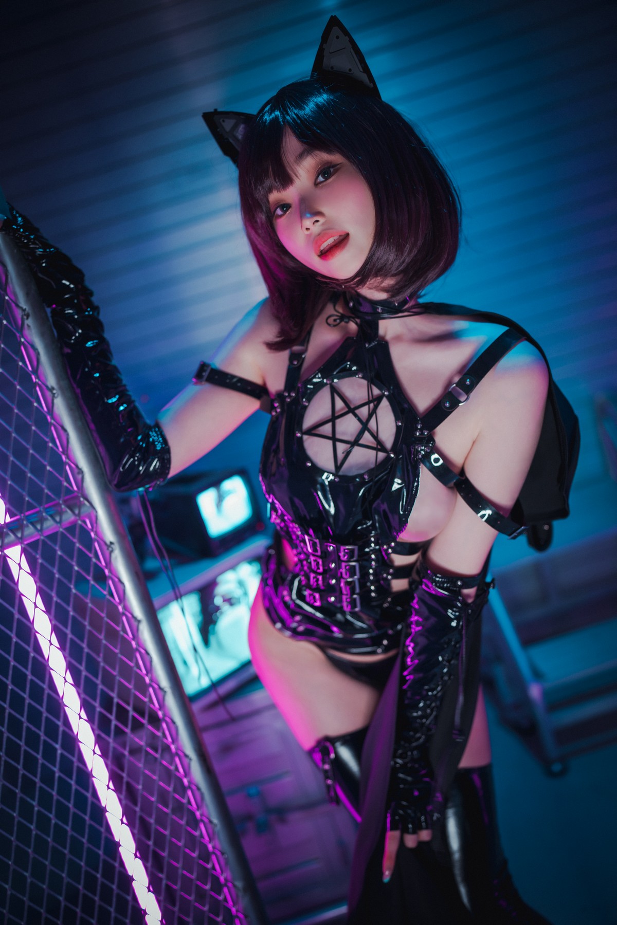 xgyw.top_[DJAWA]No.164_模特Bambi_Halloween Nightmare主题黑色皮质情趣服饰露豪乳诱惑写真76P