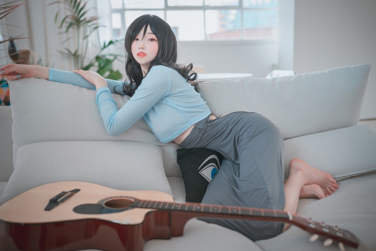 xgyw.top_[DJAWA]No.165_模特Bambi_iila illa主题私房性感吉他妹妹服饰半脱露火辣身材诱惑写真144P