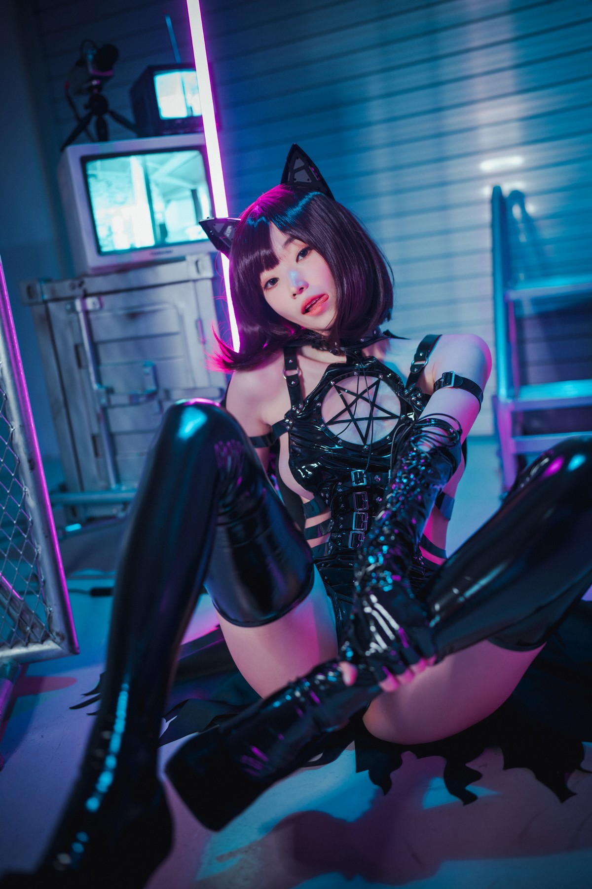 xgyw.top_[DJAWA]No.164_模特Bambi_Halloween Nightmare主题黑色皮质情趣服饰露豪乳诱惑写真76P