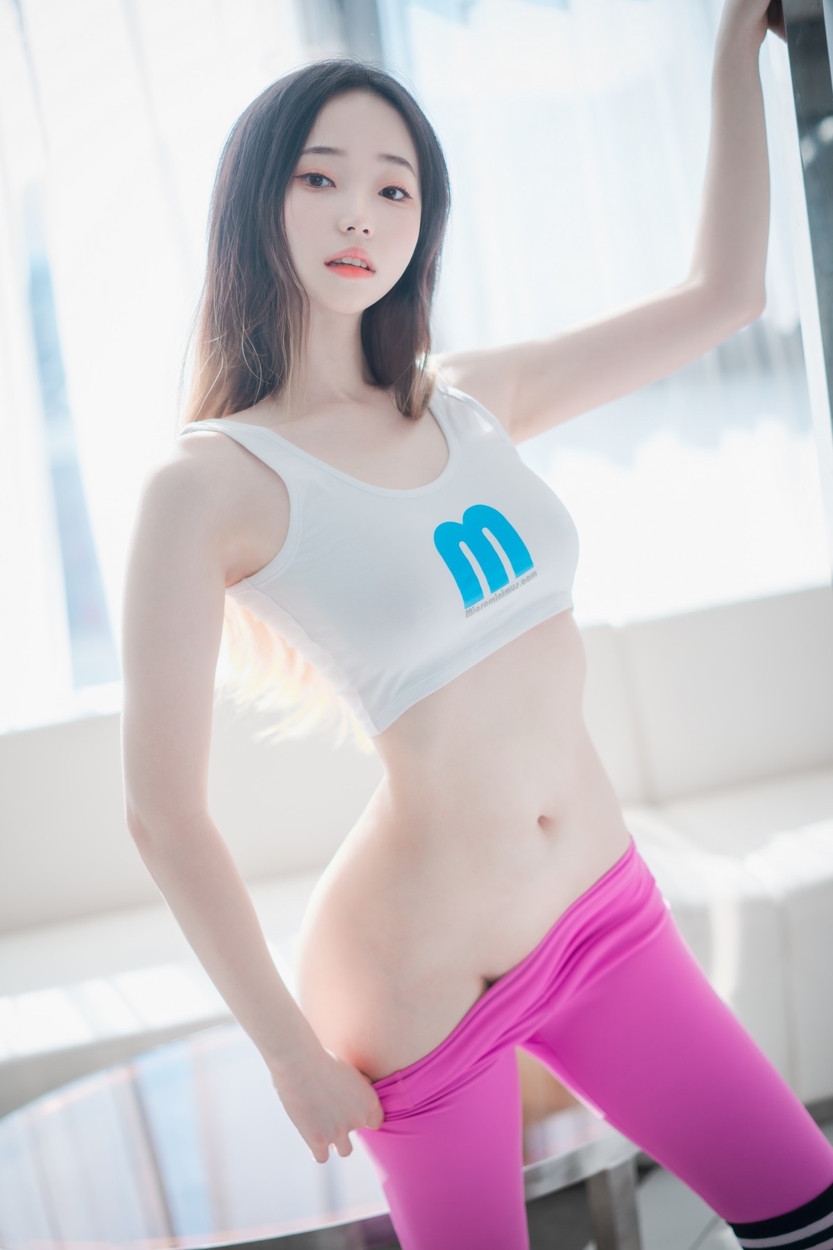 xgyw.top_[DJAWA]No.166_模特Bambi_Loose and Tight Violet主题白色短T配紧身运动裤诱惑写真174P