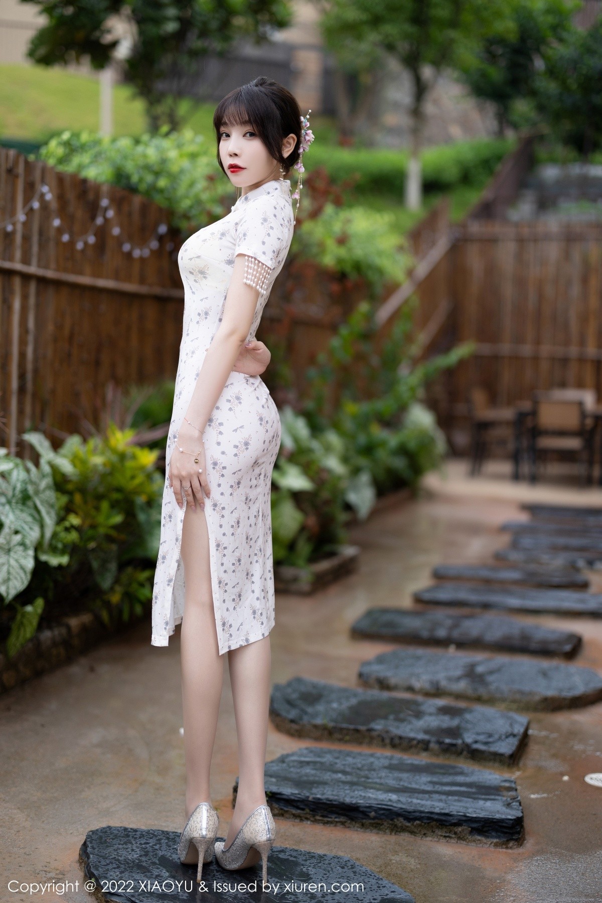 xgyw.top_[XiaoYu画语界]Vol.838_女神徐莉芝Booty户外性感浅色旗袍 白色网纱服饰完美诱惑写真86P