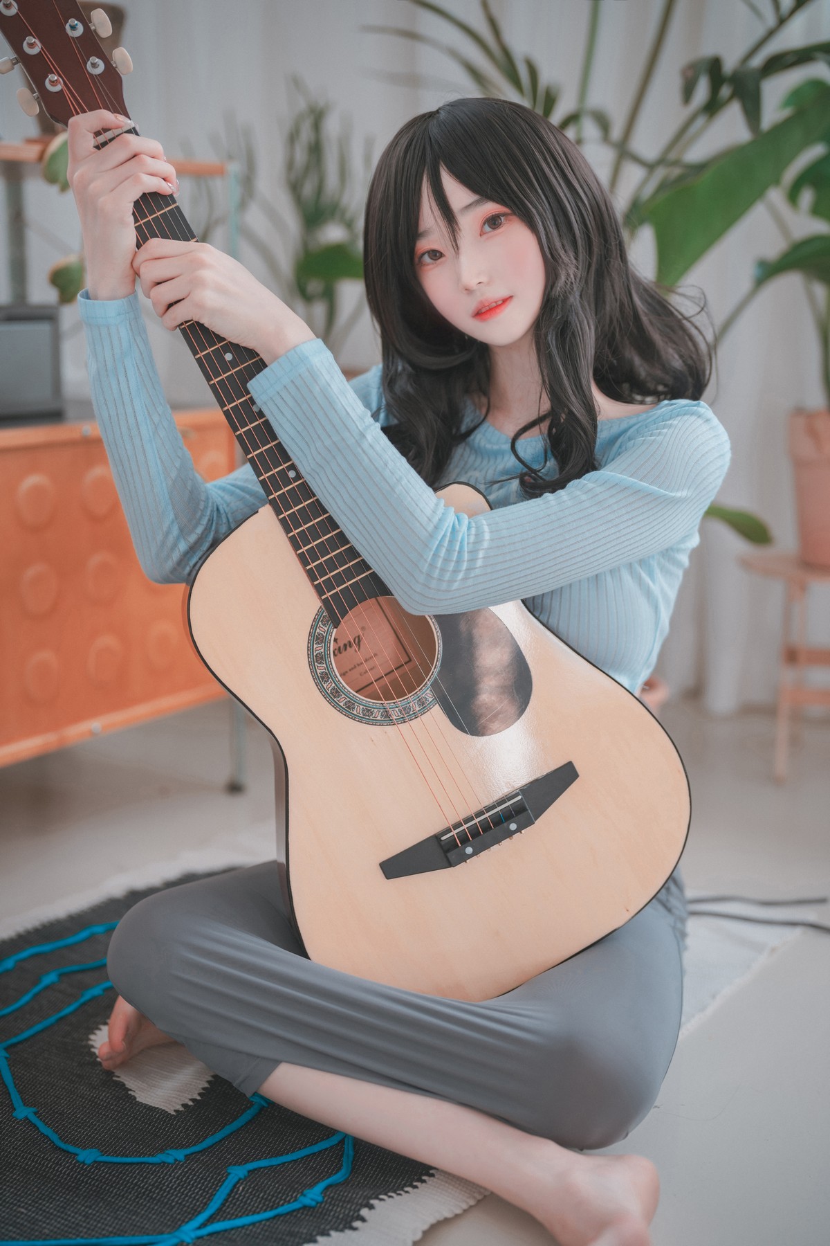 xgyw.top_[DJAWA]No.165_模特Bambi_iila illa主题私房性感吉他妹妹服饰半脱露火辣身材诱惑写真144P
