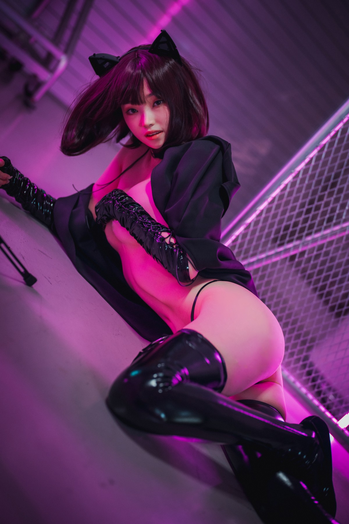 xgyw.top_[DJAWA]No.164_模特Bambi_Halloween Nightmare主题黑色皮质情趣服饰露豪乳诱惑写真76P