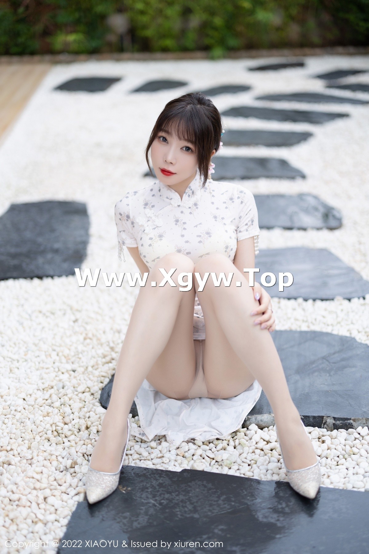 xgyw.top_[XiaoYu画语界]Vol.838_女神徐莉芝Booty户外性感浅色旗袍 白色网纱服饰完美诱惑写真86P