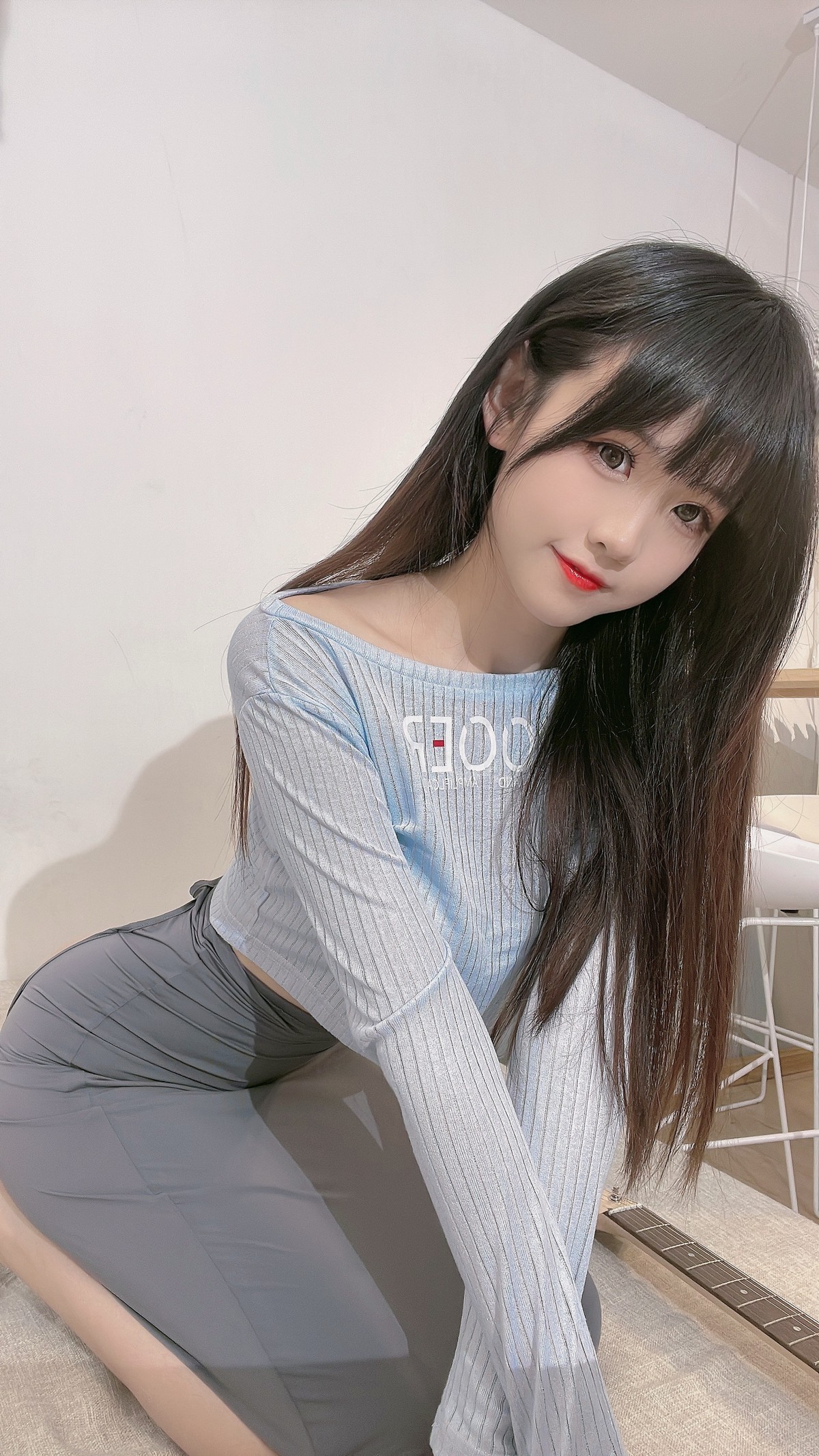 xgyw.top_网络美女miko酱ww吉他妹妹主题私房性感薄透上衣配露臀长裙秀豪乳翘臀诱惑写真36P