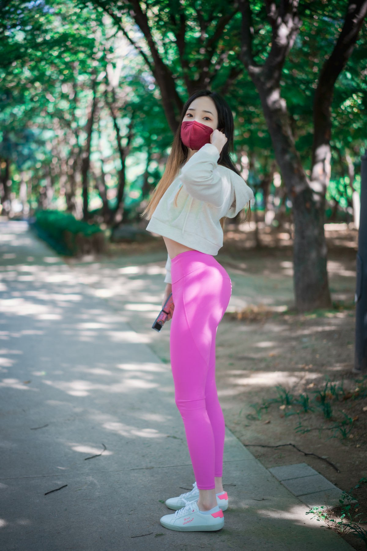 xgyw.top_[DJAWA]No.166_模特Bambi_Loose and Tight Violet主题白色短T配紧身运动裤诱惑写真174P