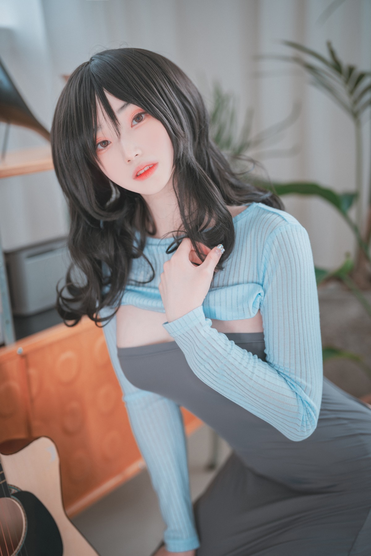 xgyw.top_[DJAWA]No.165_模特Bambi_iila illa主题私房性感吉他妹妹服饰半脱露火辣身材诱惑写真144P