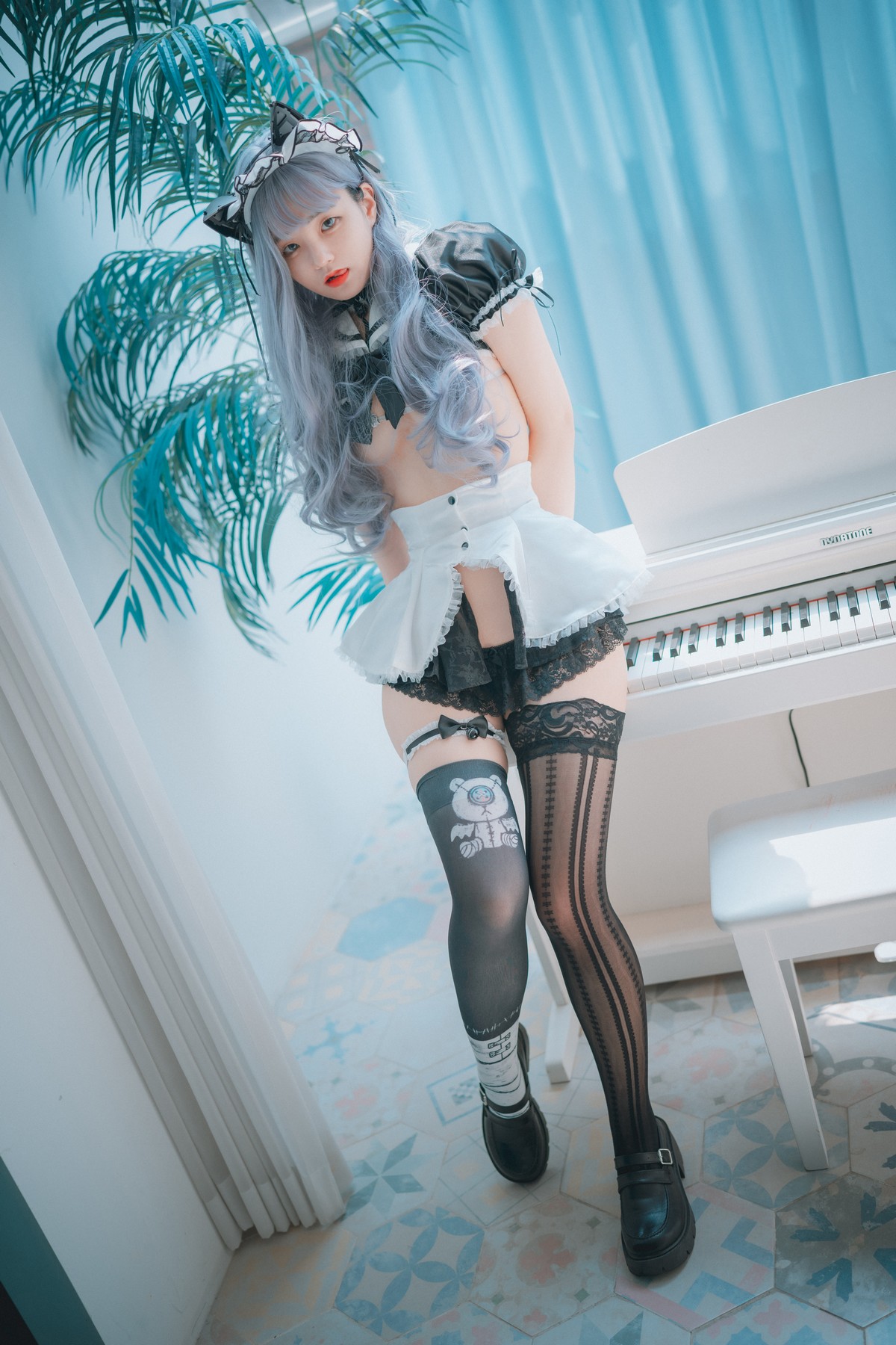 xgyw.top_[DJAWA]No.167_模特Jenny_Maid Mansion主题性感女仆装半脱露三点式内衣诱惑写真202P