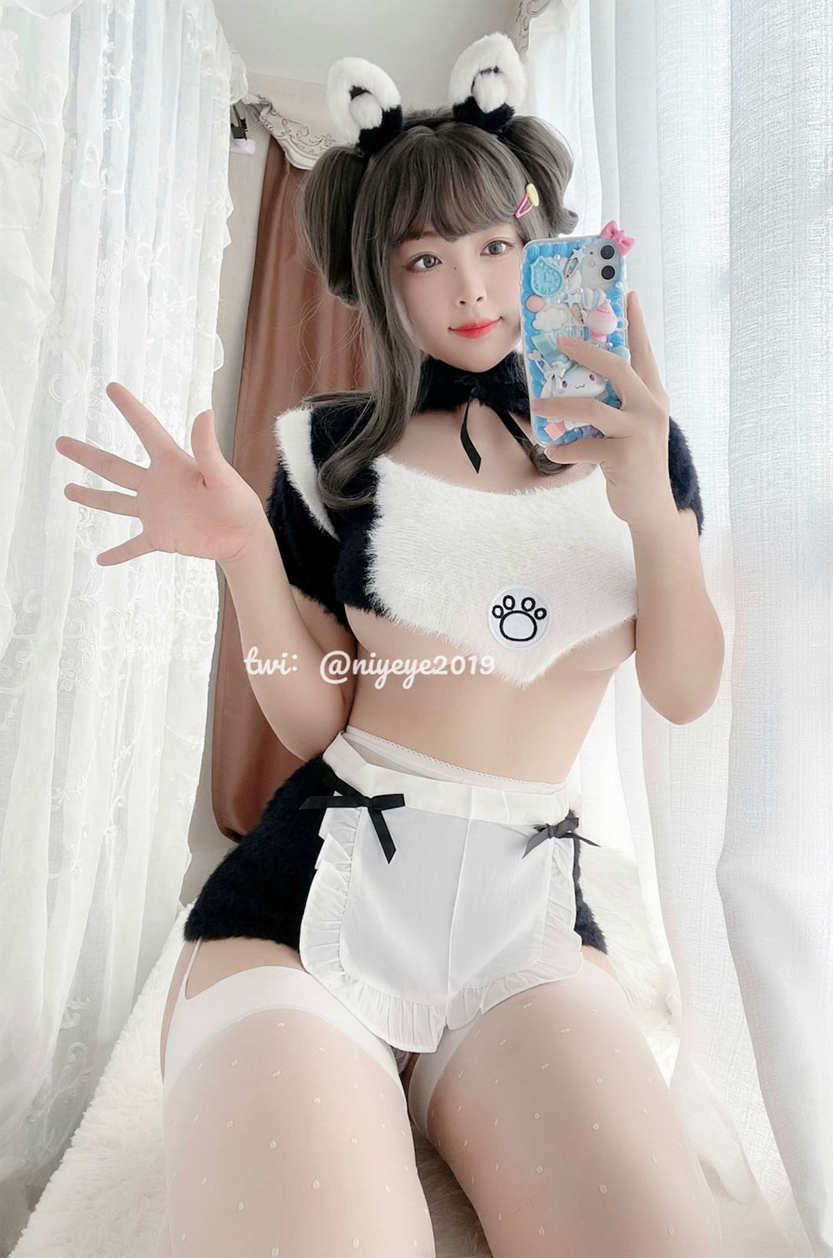 xgyw.top_萌系小姐姐白烨碧蓝航线可畏奶牛主题性感三点式内衣秀傲人豪乳撩人诱惑写真52P