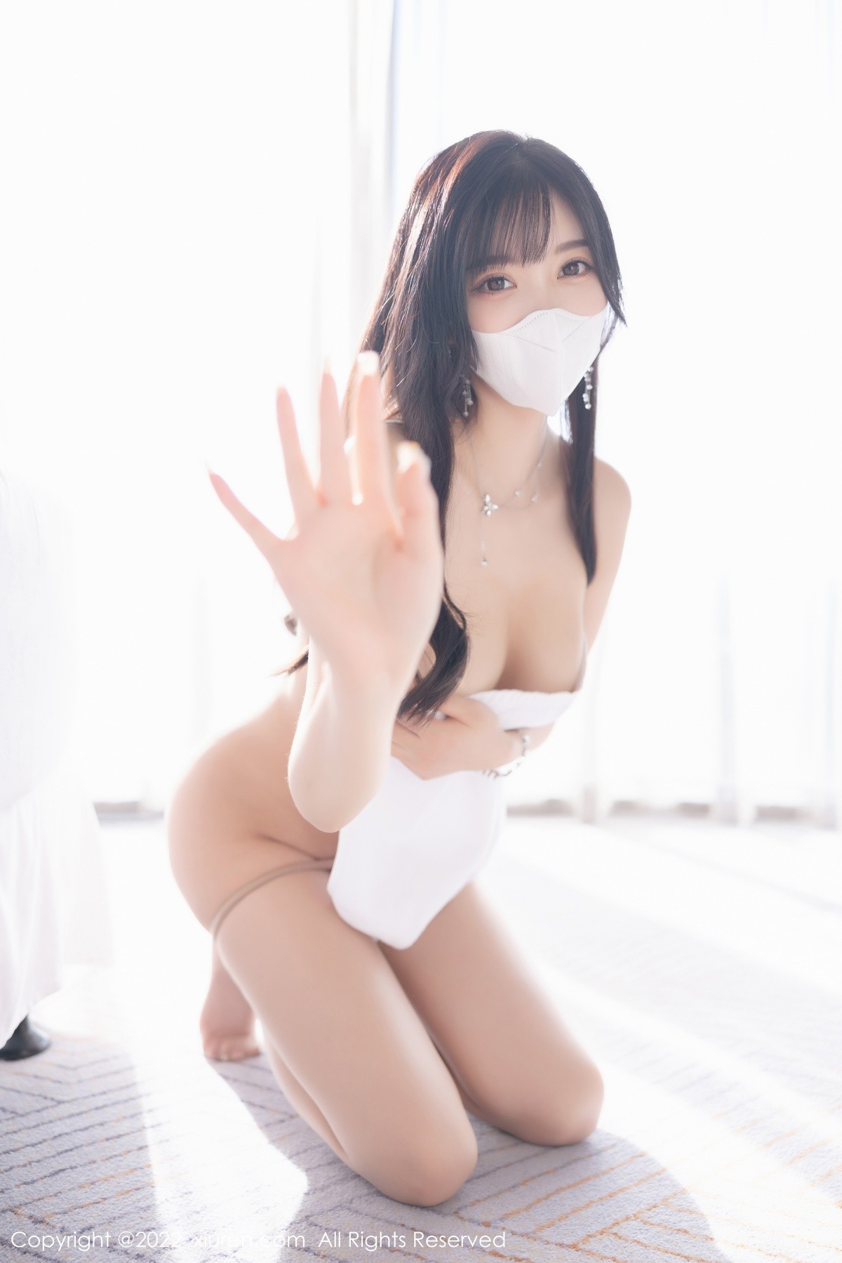 xgyw.top_XiuRen第5412期_女神杨晨晨Yome私房性感白色浴巾裹身秀火辣身材极致诱惑写真63P